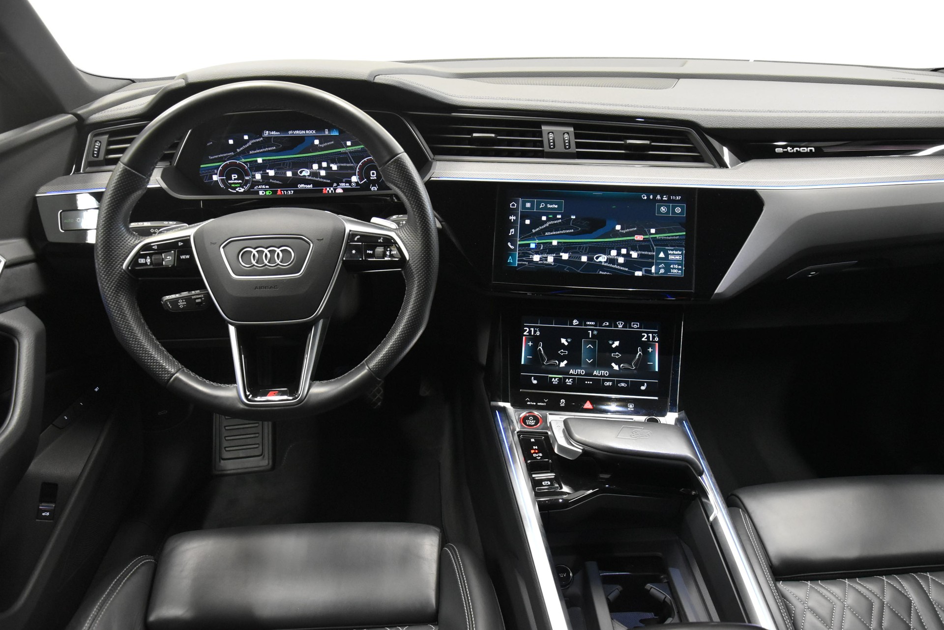 AUDI e-tron S Sportback quattro-image-4