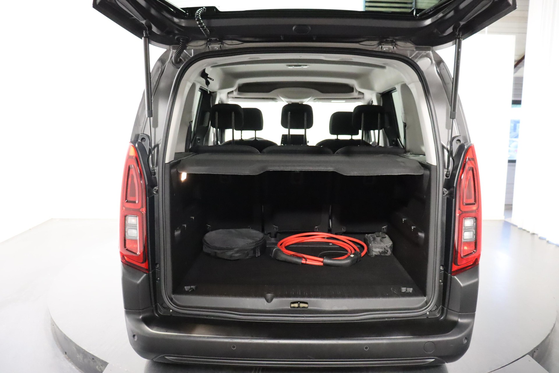 CITROEN e-Berlingo Shine-image-4