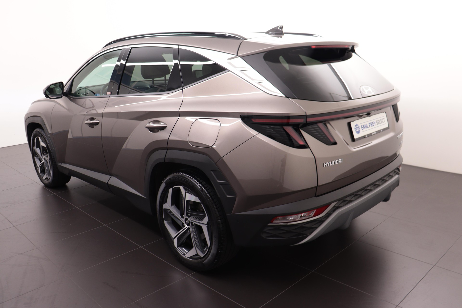 HYUNDAI Tucson 1.6 T-GDi PHEV Vertex 4WD-image-6