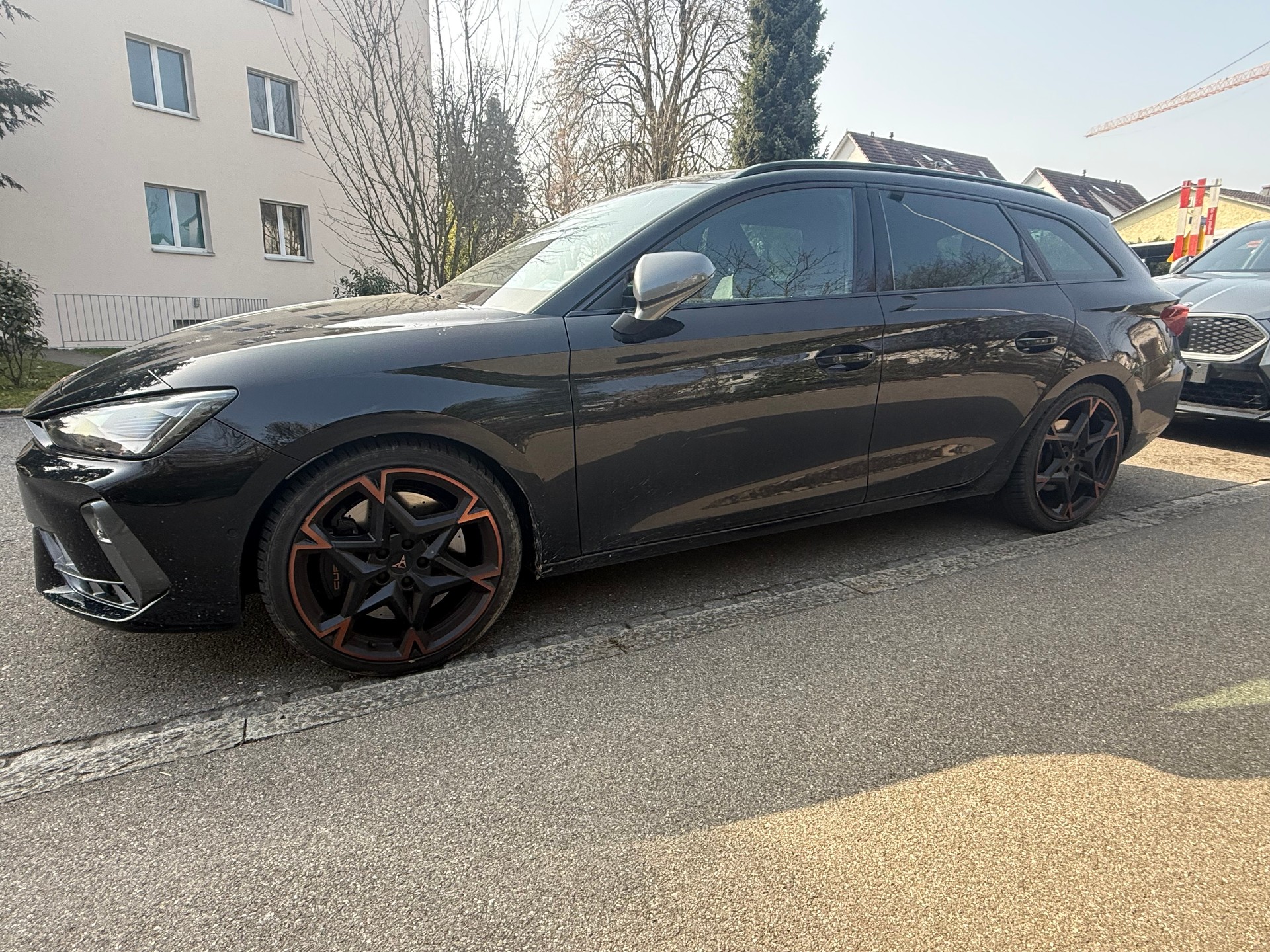 CUPRA LEON-image-1