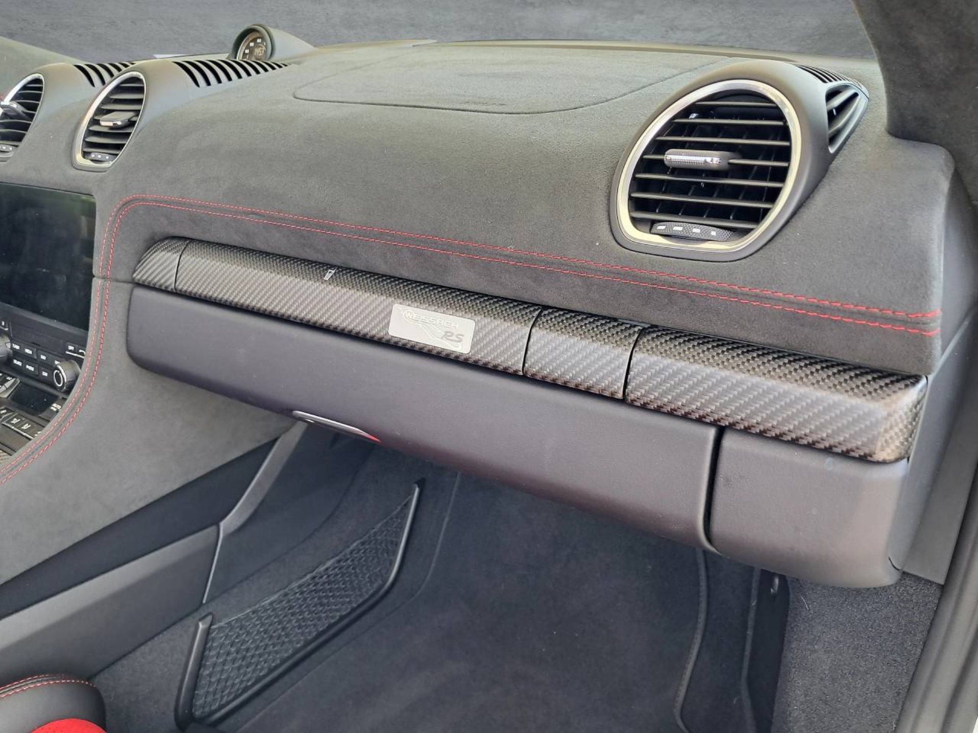 PORSCHE 718 Spyder RS (MY24)-image-21