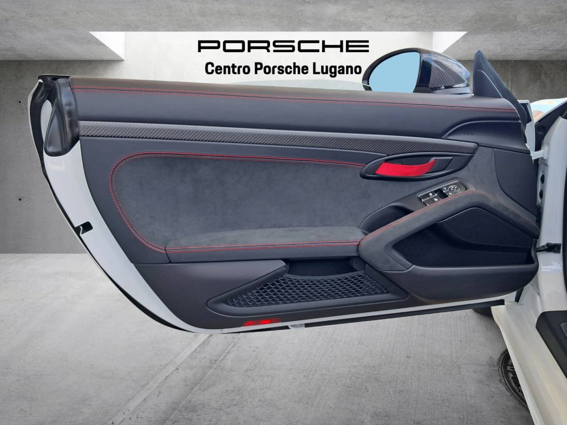 PORSCHE 718 Spyder RS (MY24)-image-22