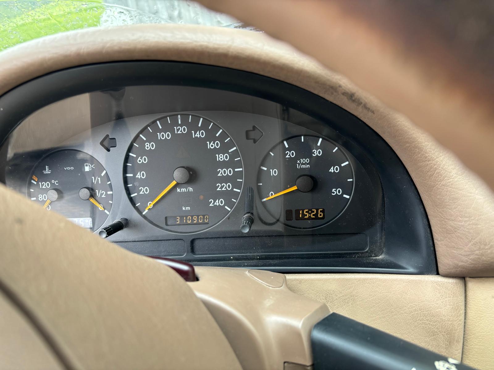 MERCEDES-BENZ ML 270 CDI-image-5