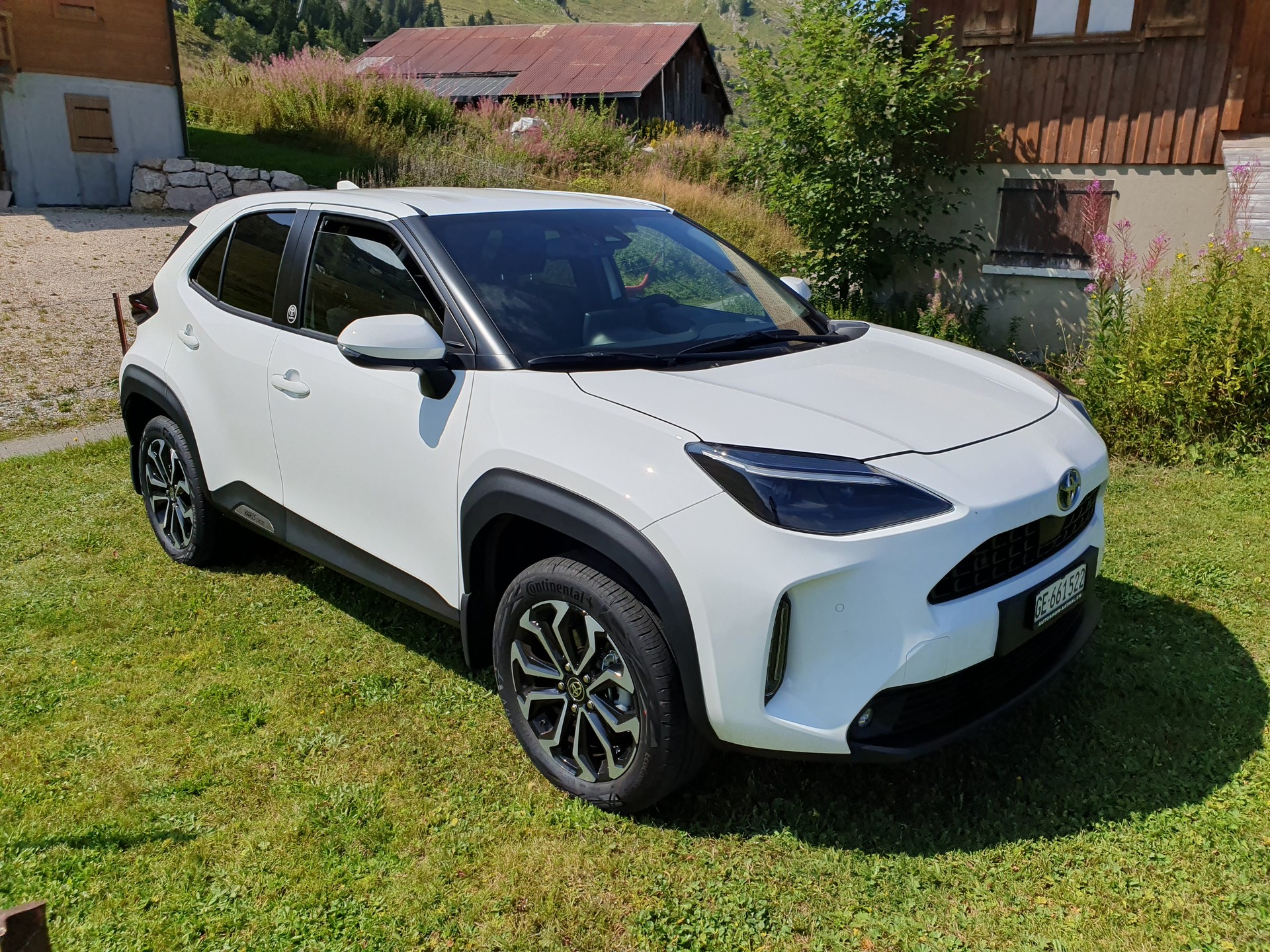 TOYOTA 1.5 VVT-i HSD Trend-image-0