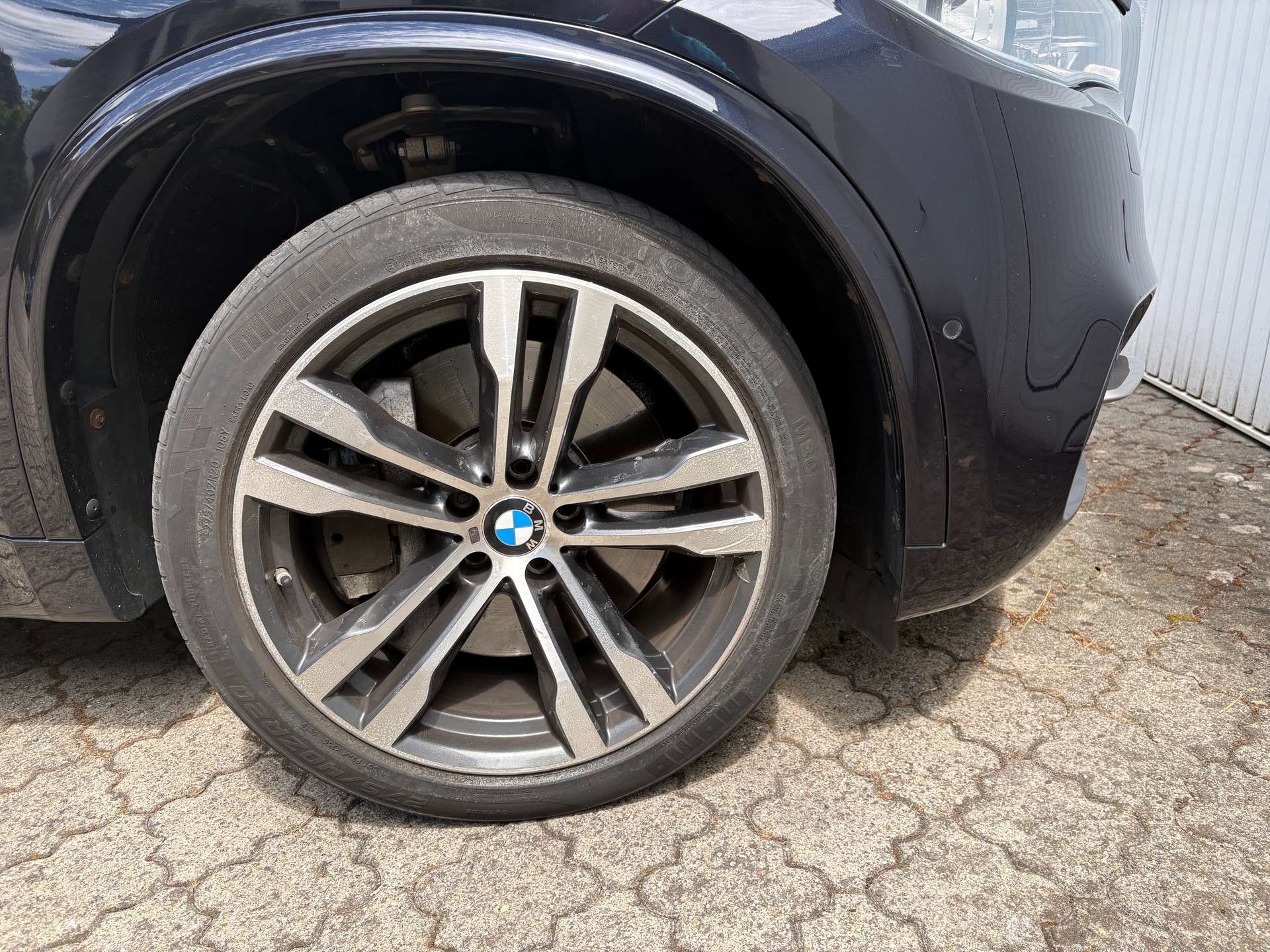 BMW M50d-image-5