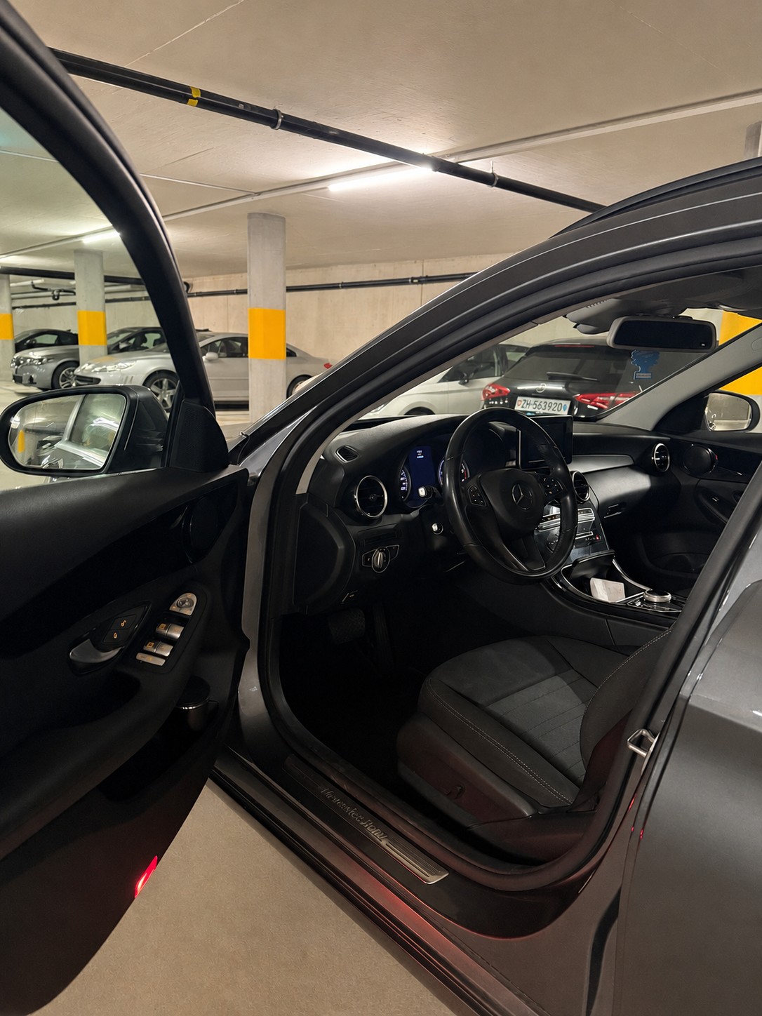 MERCEDES-BENZ C 250 d Swiss Star 4matic-image-4