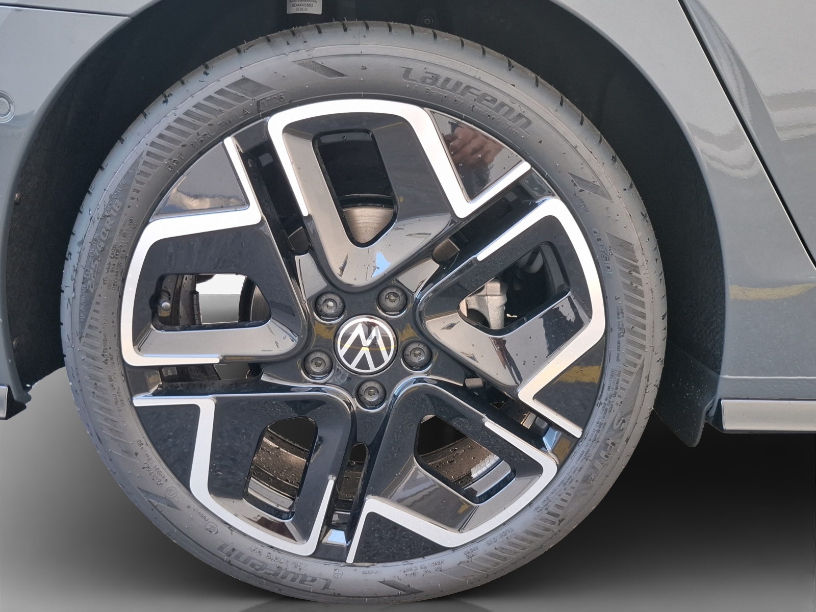 VW Golf Variant 1.5 eTSI mHEV R-Line DSG-image-13