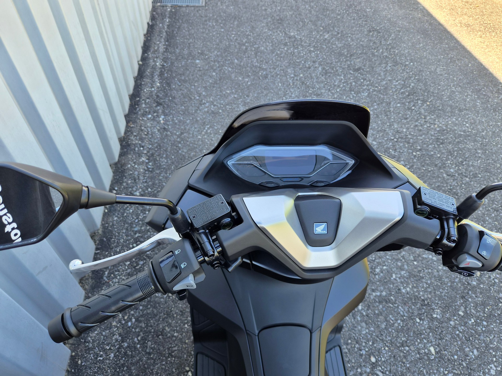HONDA PCX 125-image-15