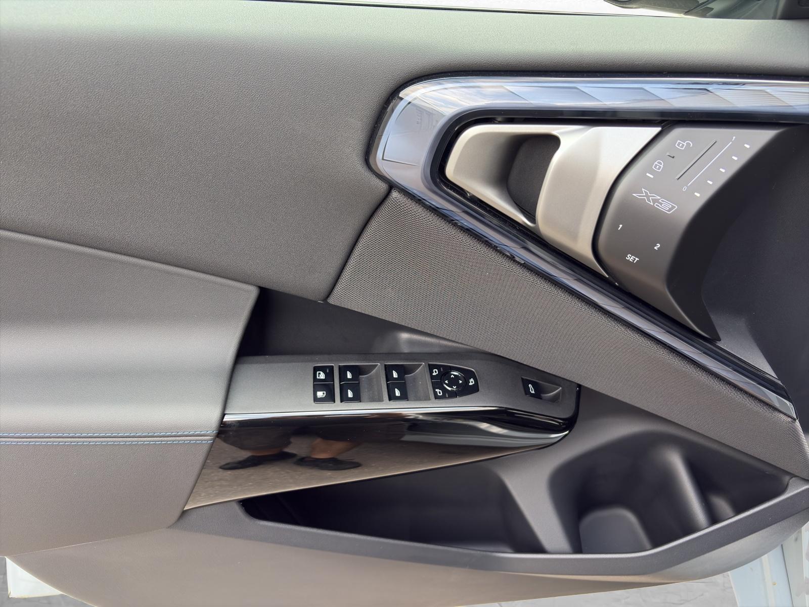 BMW X3 30e xDrive-image-16