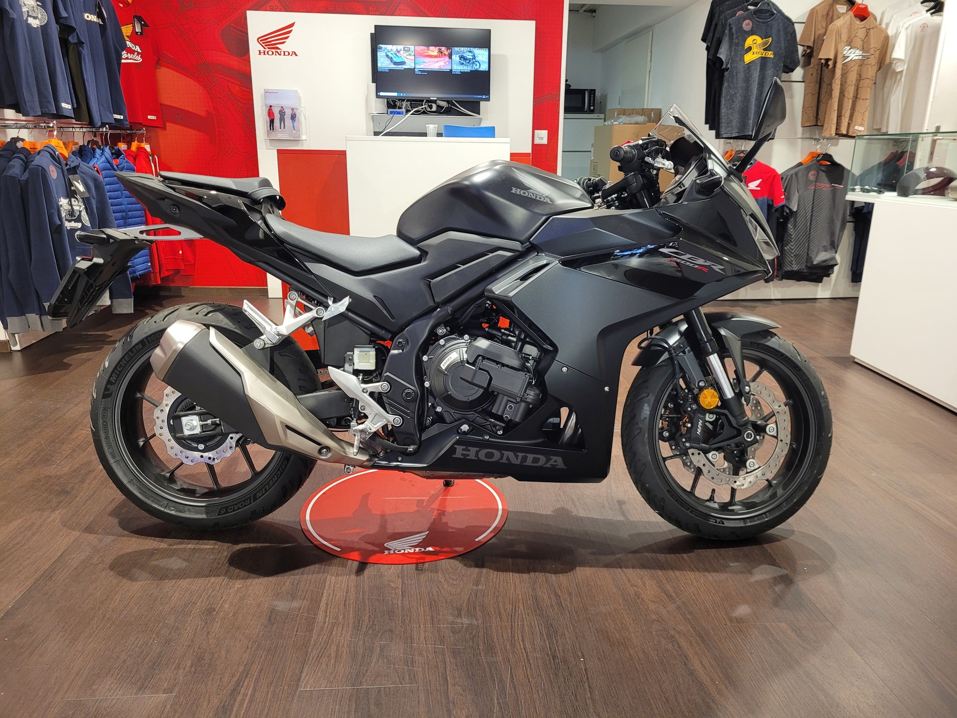 HONDA CBR 500 R (35kW) E-Clutch-showroom-element-1