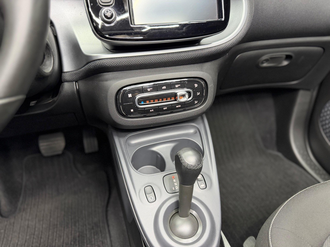 SMART fortwo twinmatic | 90 PS | Brabus Heckleuchten | Evil eyes Limitiert | BBS Wheels | H&R Federn-image-20