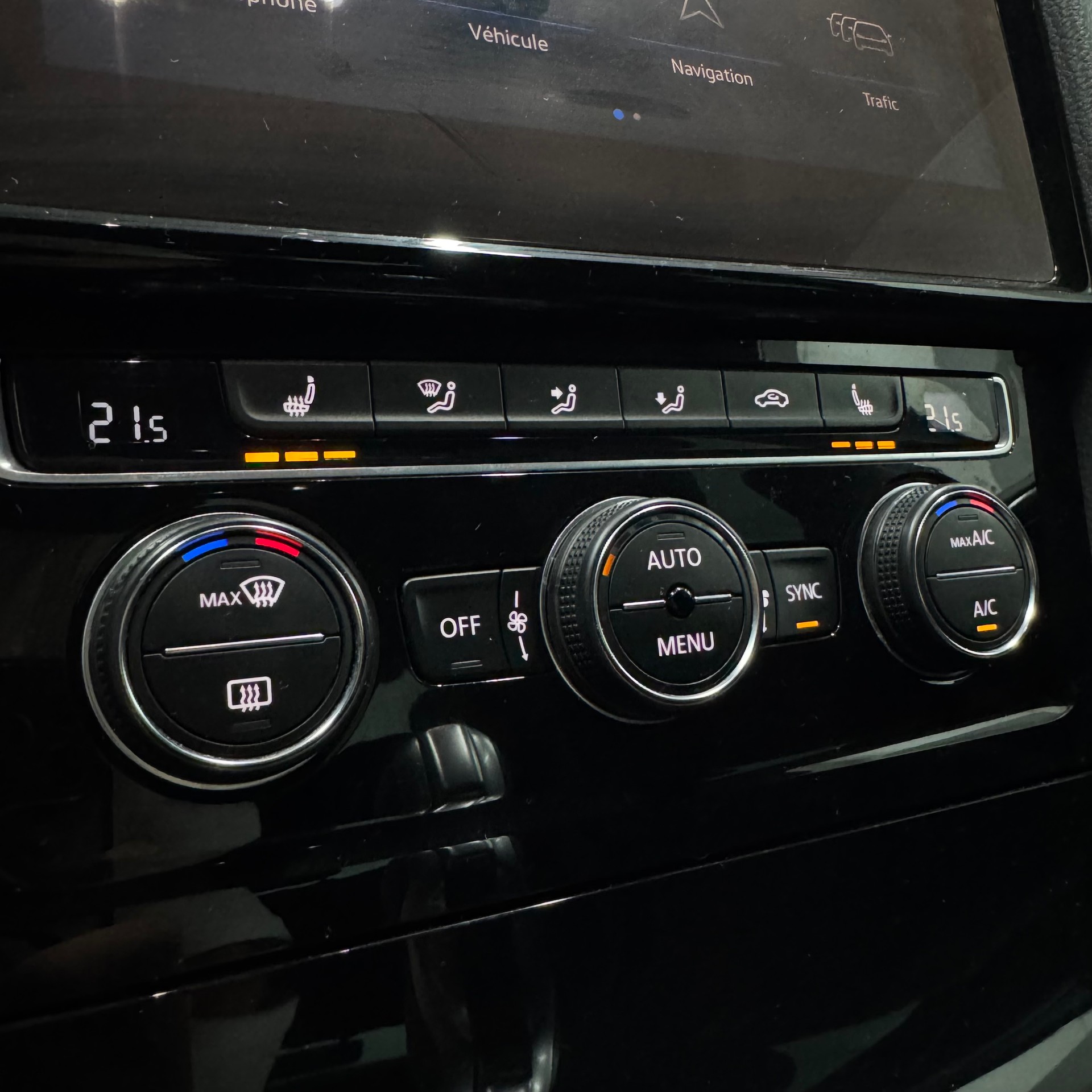 VW Golf 2.0 TSI R 4Motion DSG-image-11