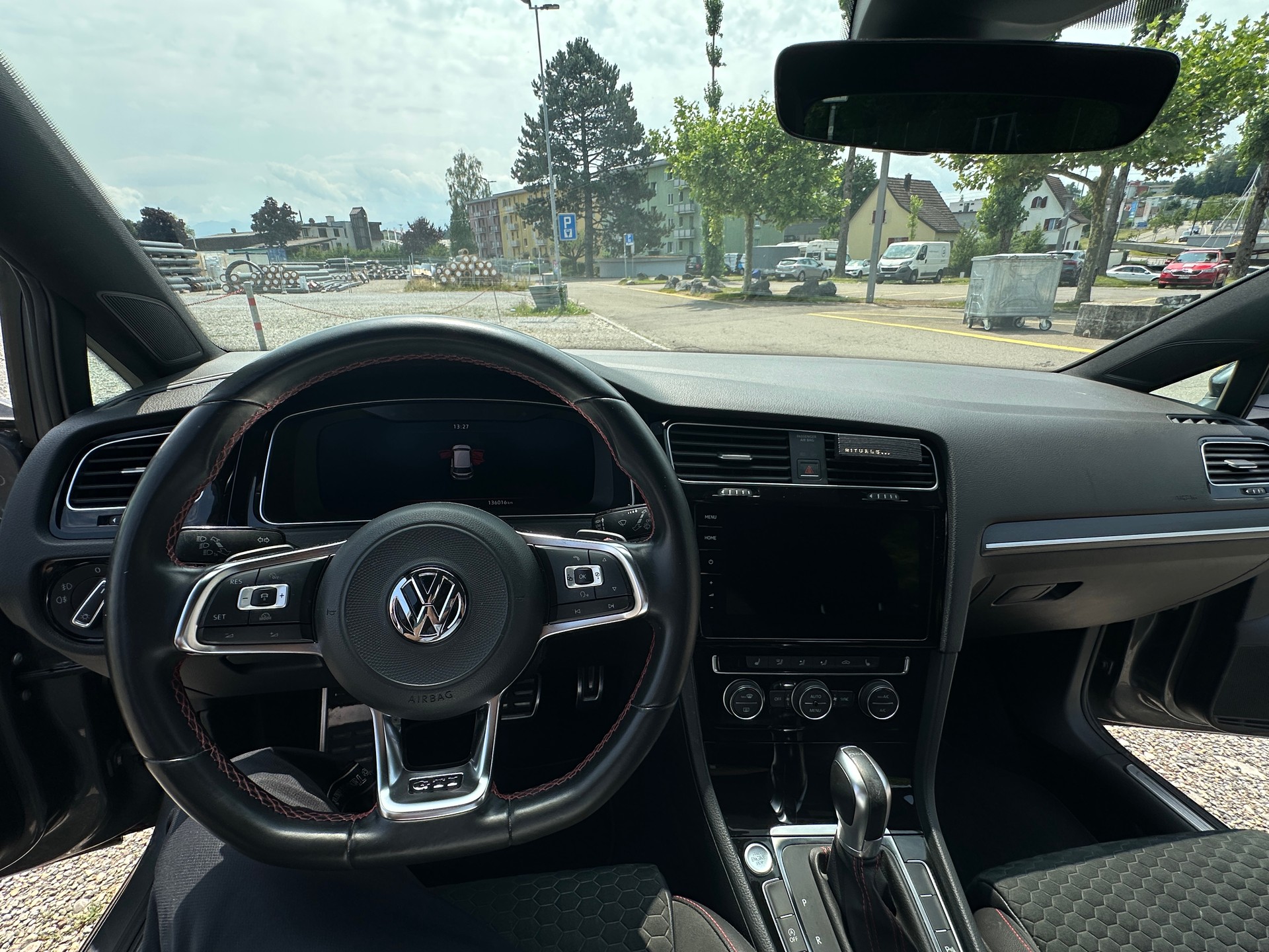 VW 2.0 TSI GTI Performance DSG-image-3