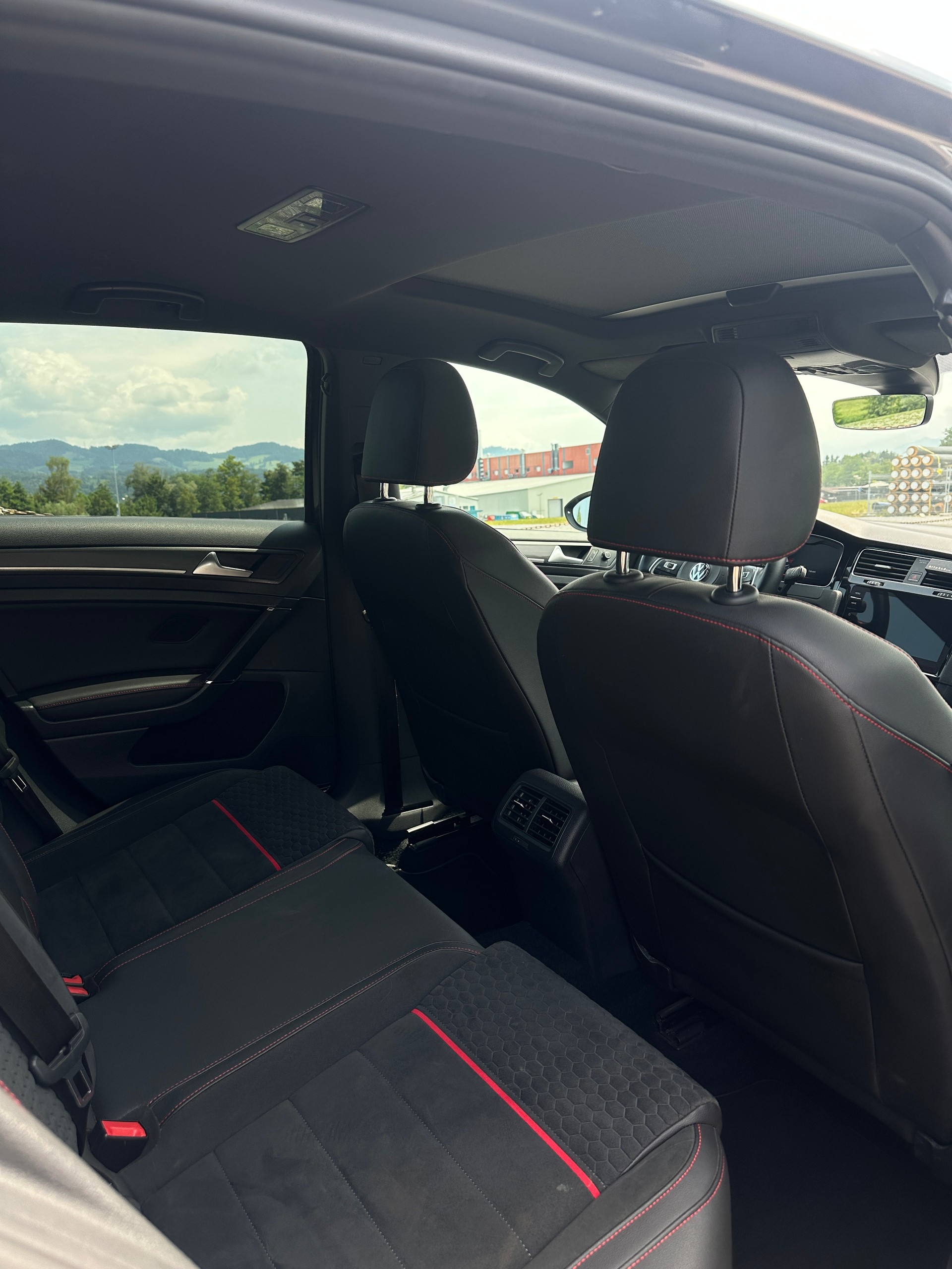 VW 2.0 TSI GTI Performance DSG-image-5