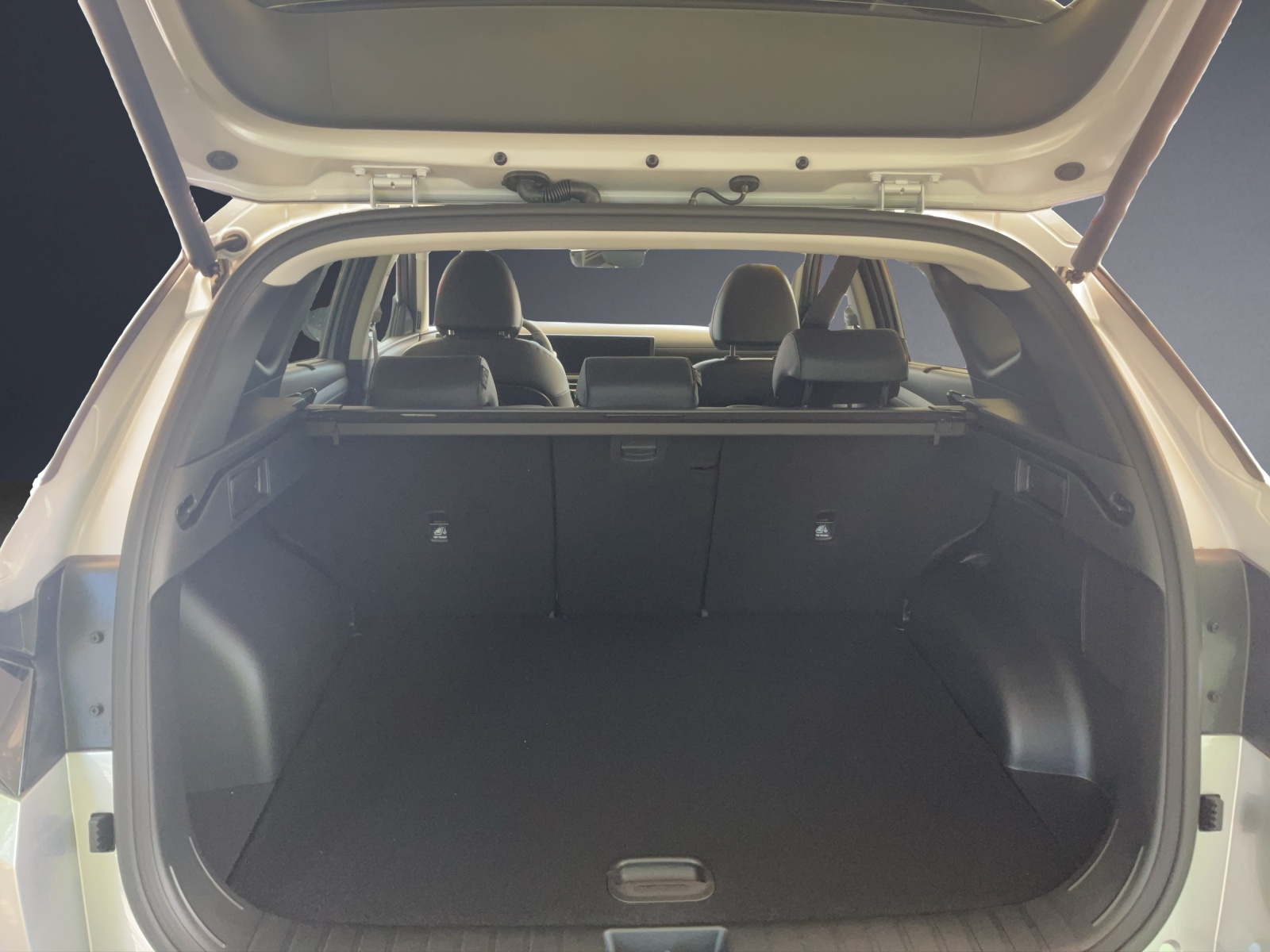 HYUNDAI Tucson 1.6 TGDI HEV Vertex 4WD Swiss Edition-image-15