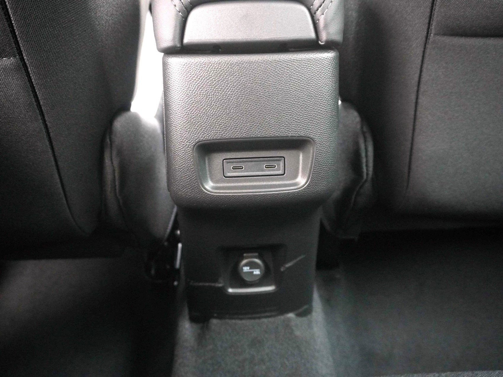 CITROEN C3 1.2 Hybrid Max-image-18