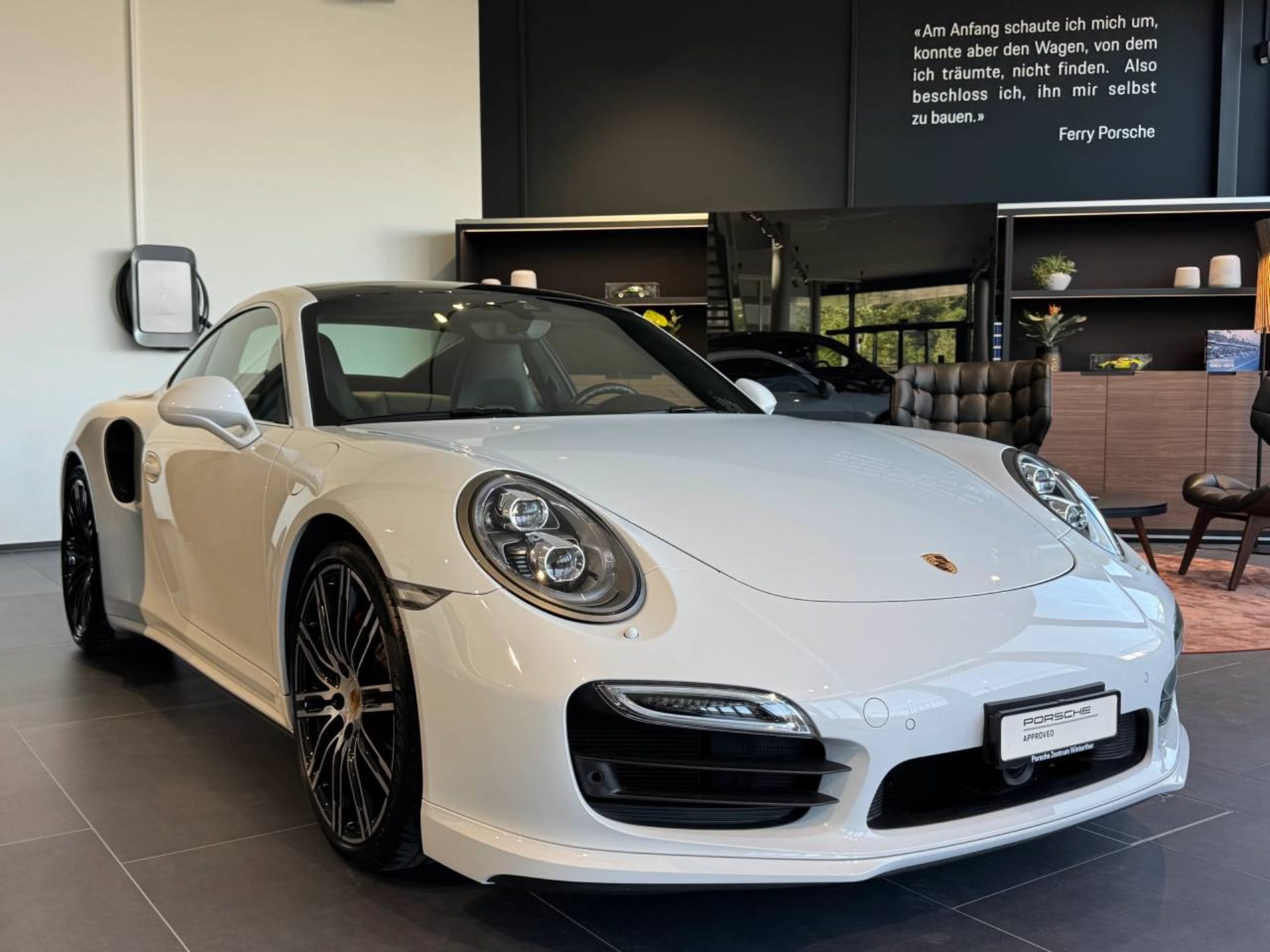 PORSCHE 911 Turbo-image-8