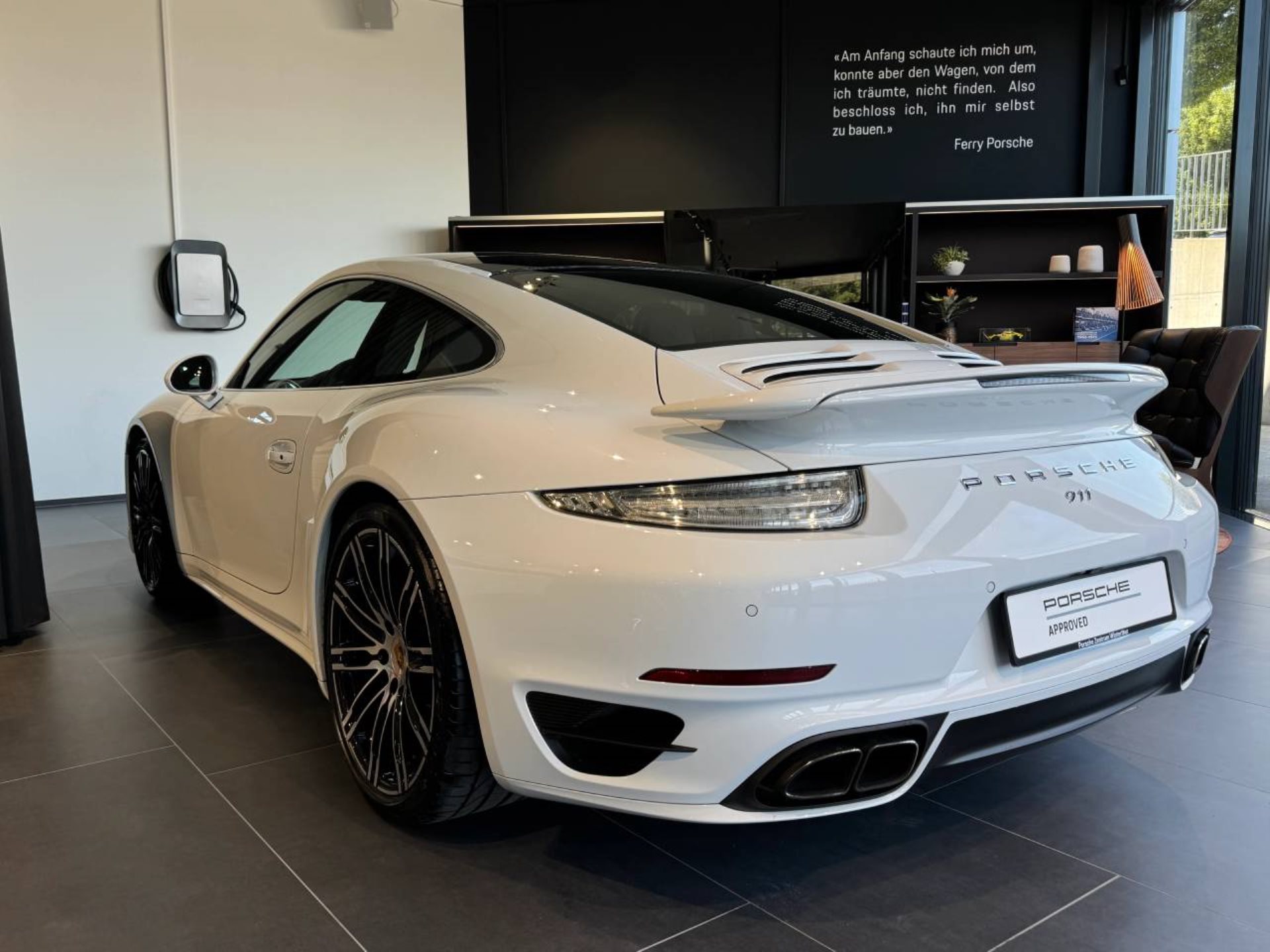 PORSCHE 911 Turbo-image-2