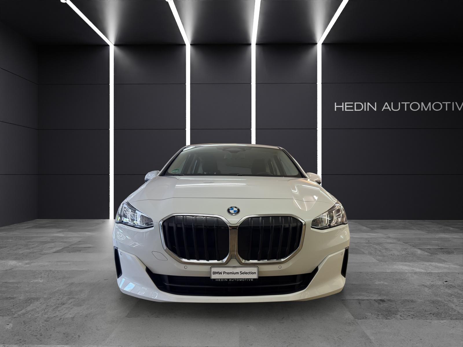 BMW 218i Active Tourer-image-7