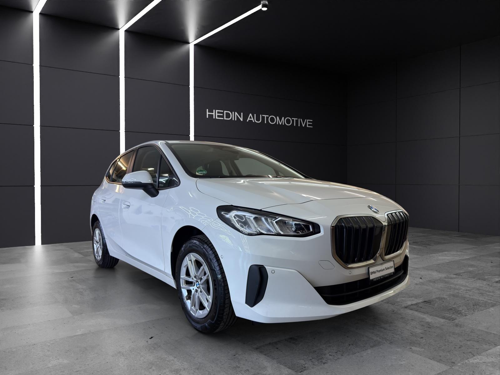 BMW 218i Active Tourer-image-6
