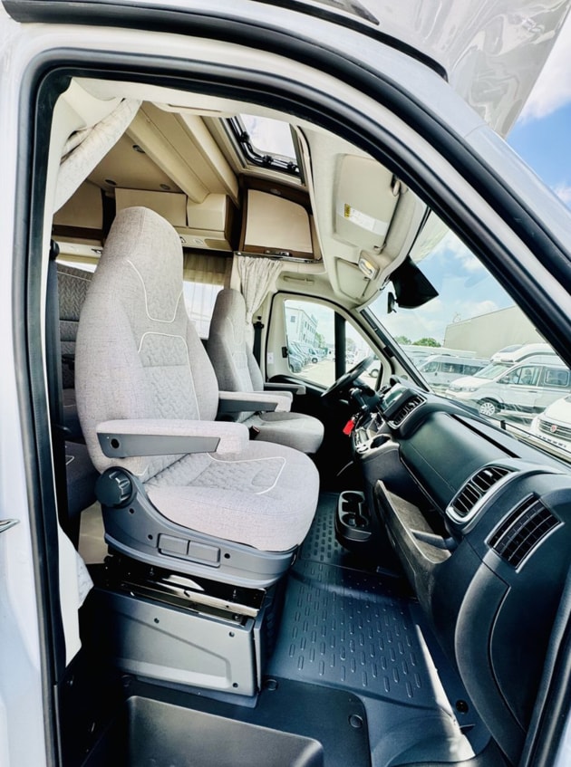 MALIBU T 460 KB-LE comfort 4.2 t, Hubbett, LiFePO4-Batterie 350 Ah, Clesana C1-image-18