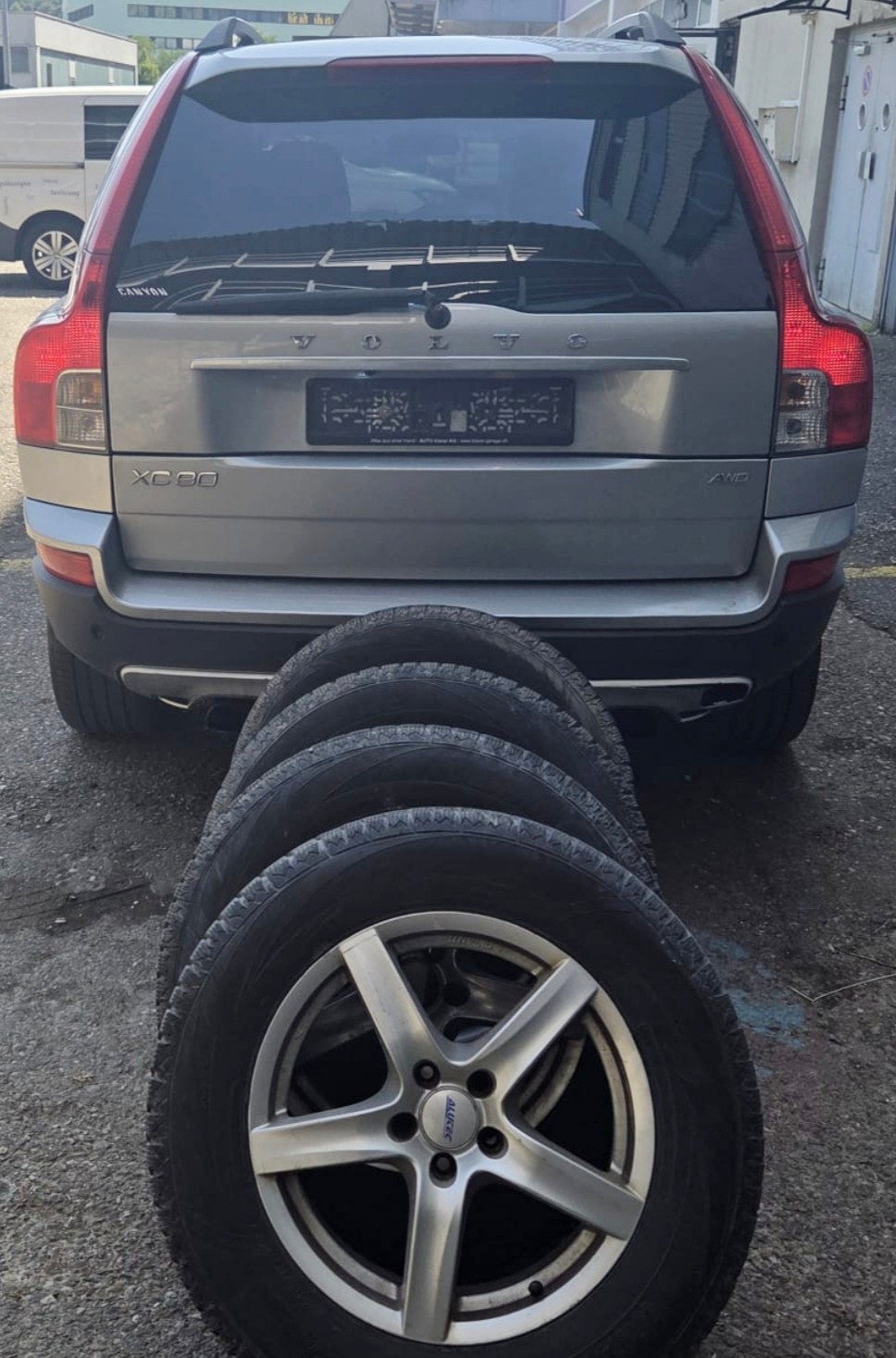 VOLVO XC90 D5 AWD R-Design Geartronic-image-5