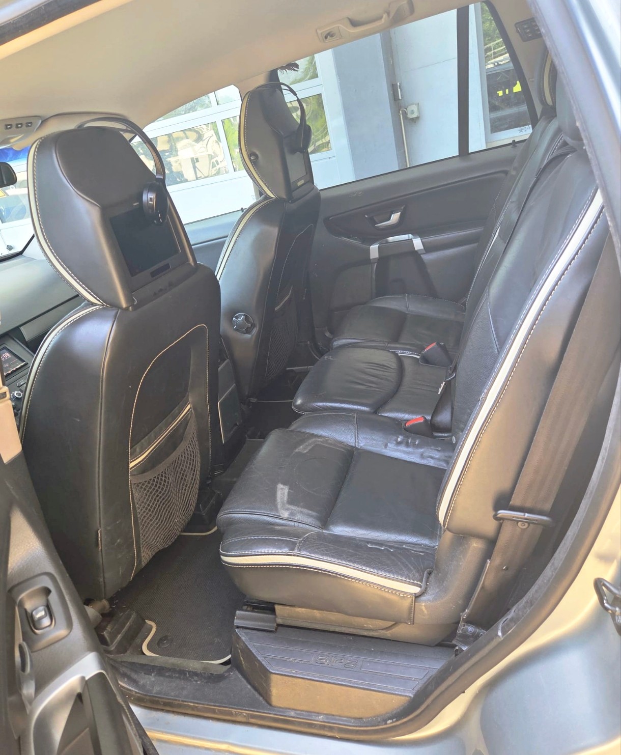 VOLVO XC90 D5 AWD R-Design Geartronic-image-9