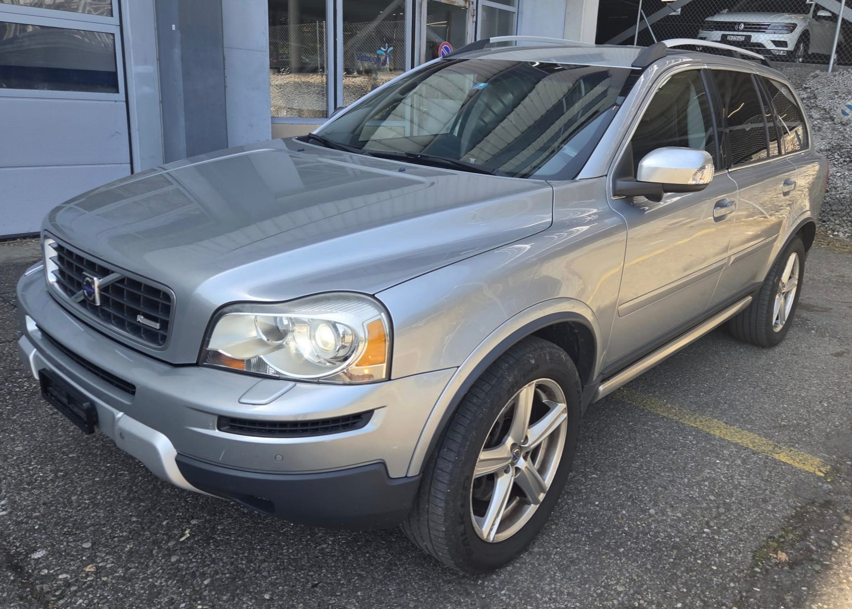 VOLVO XC90 D5 AWD R-Design Geartronic-image-1