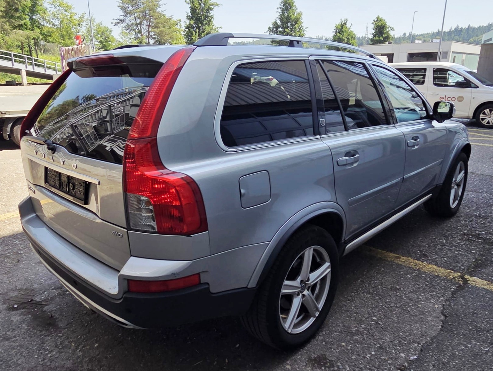 VOLVO XC90 D5 AWD R-Design Geartronic-image-3