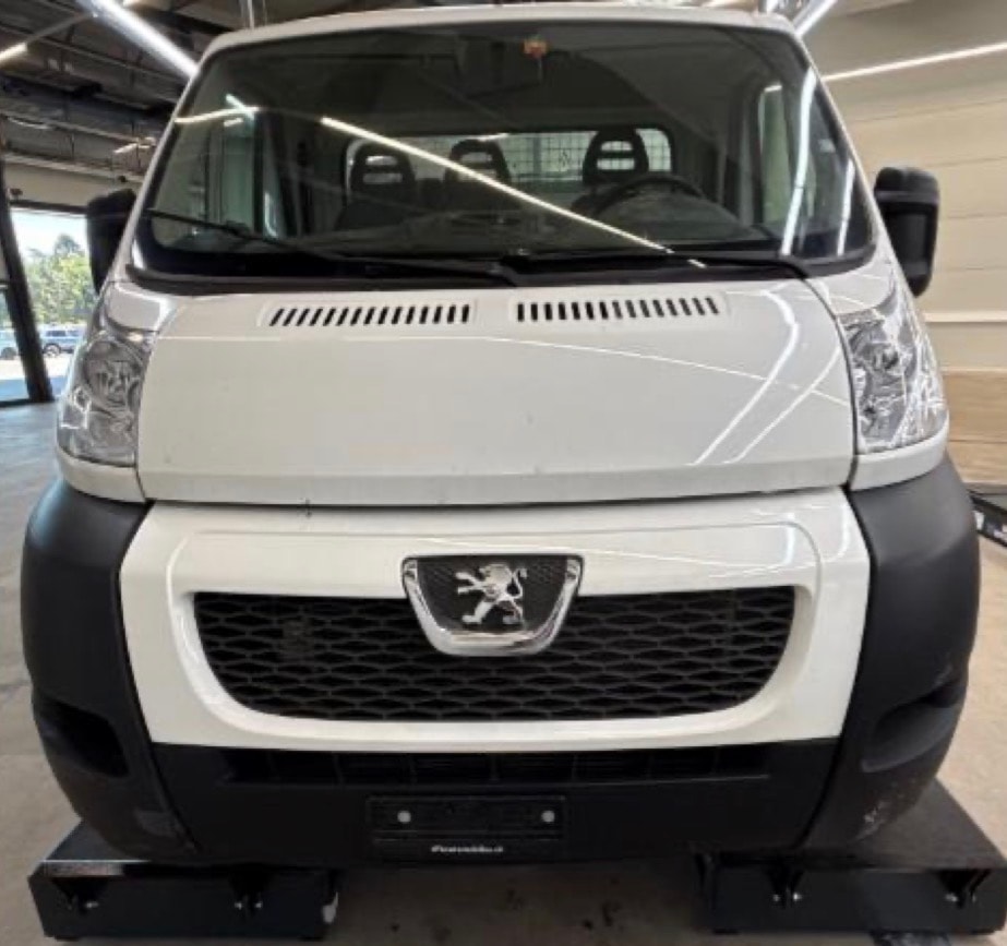 PEUGEOT Boxer 2.2 HDI 335 L3-image-1
