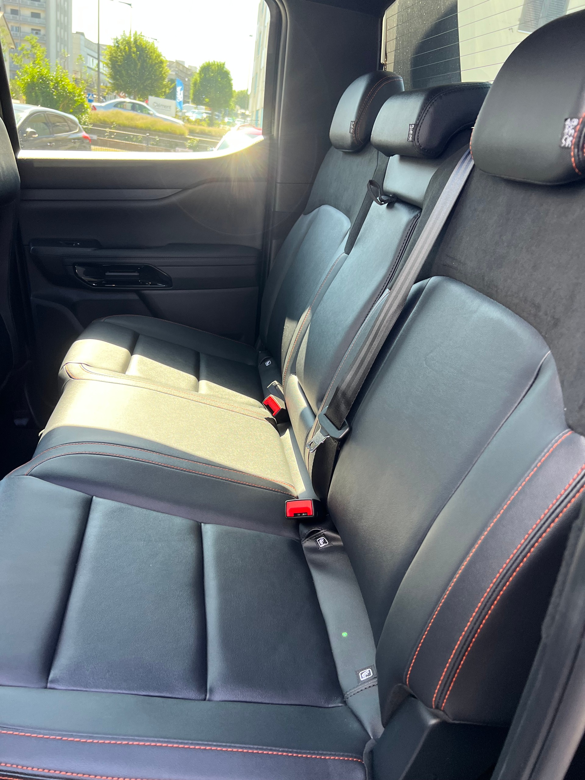 FORD Ranger Wildtrak 2.3 Eco Boost e-4WD Automat-image-11
