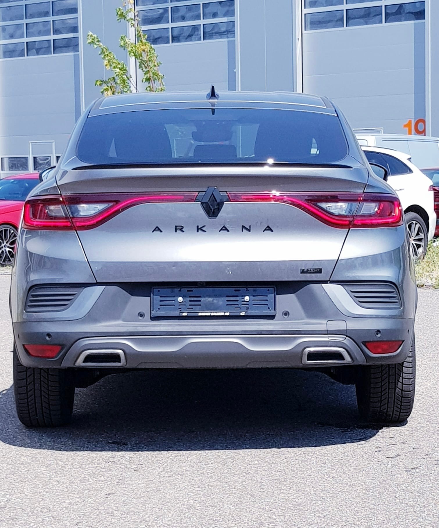 RENAULT Arkana 1.6 E-Tech Engineered-image-4
