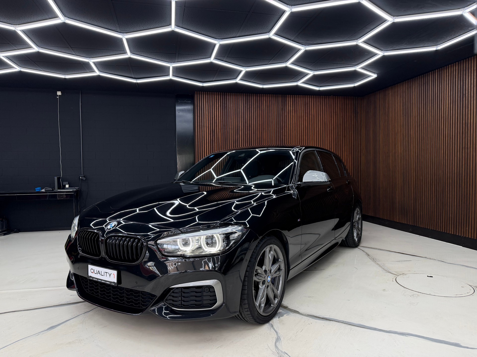 BMW M140i xDrive Steptronic-image-0
