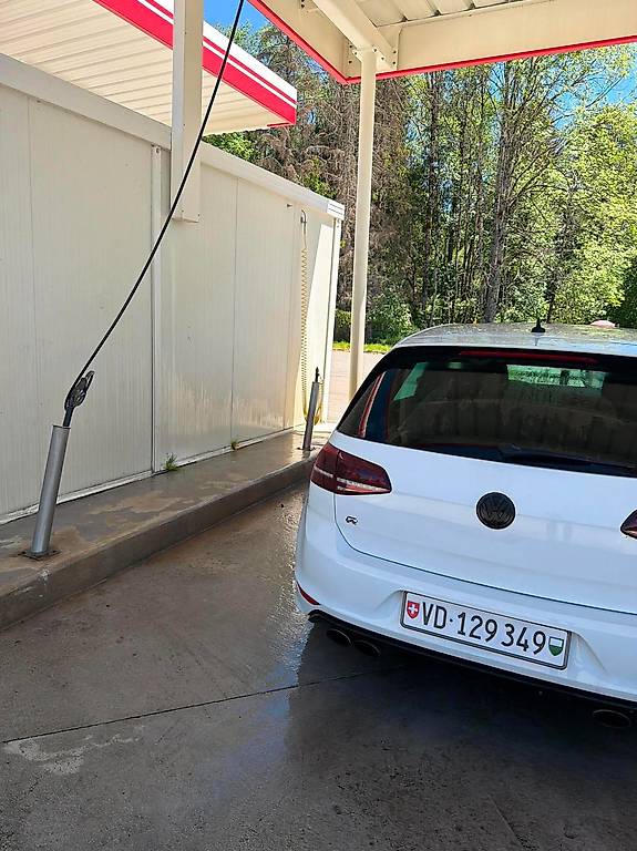 VW GOLF-image-1