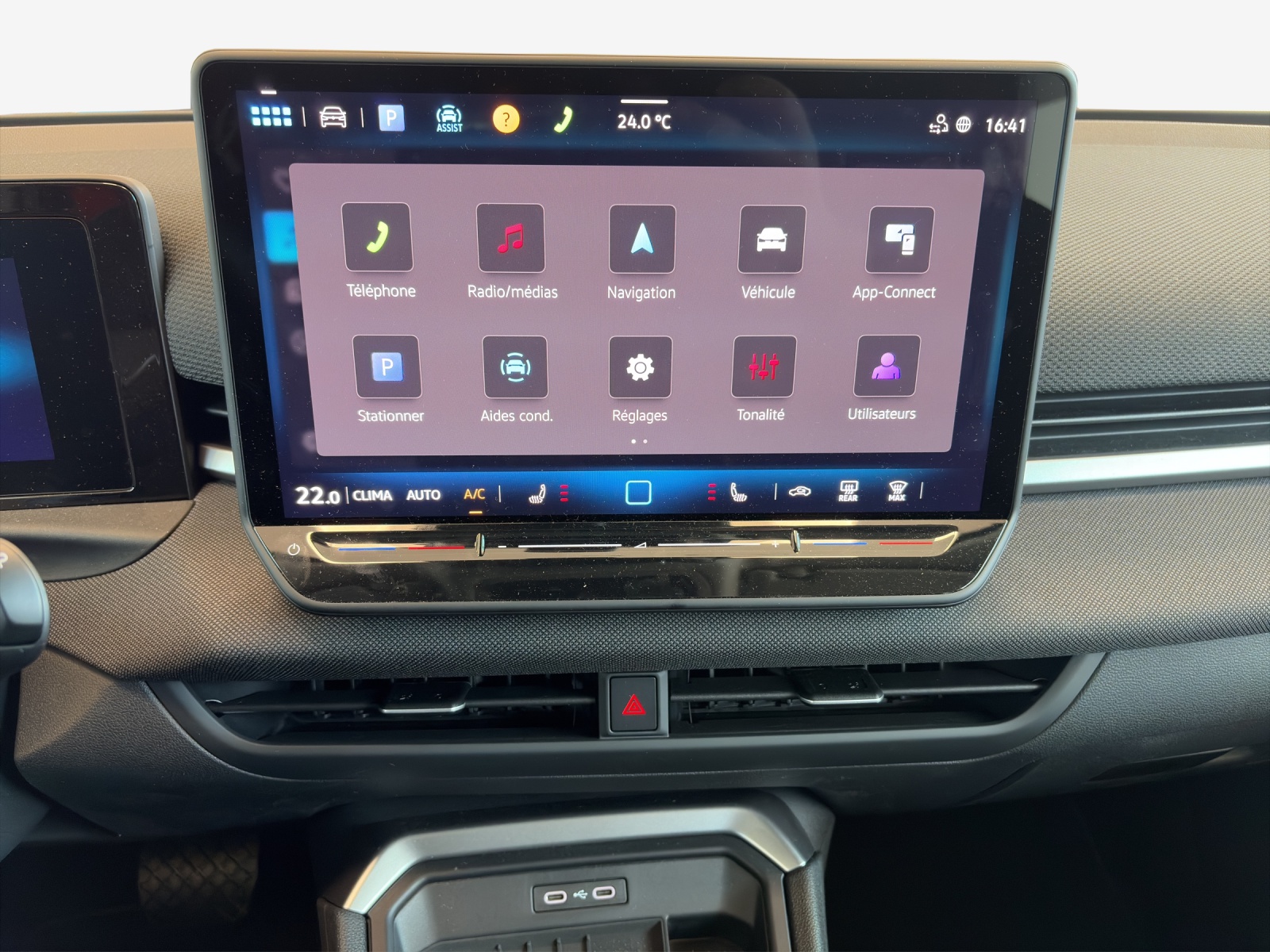 VW T-Roc 1.5 eTSI mHEV Life DSG-image-10