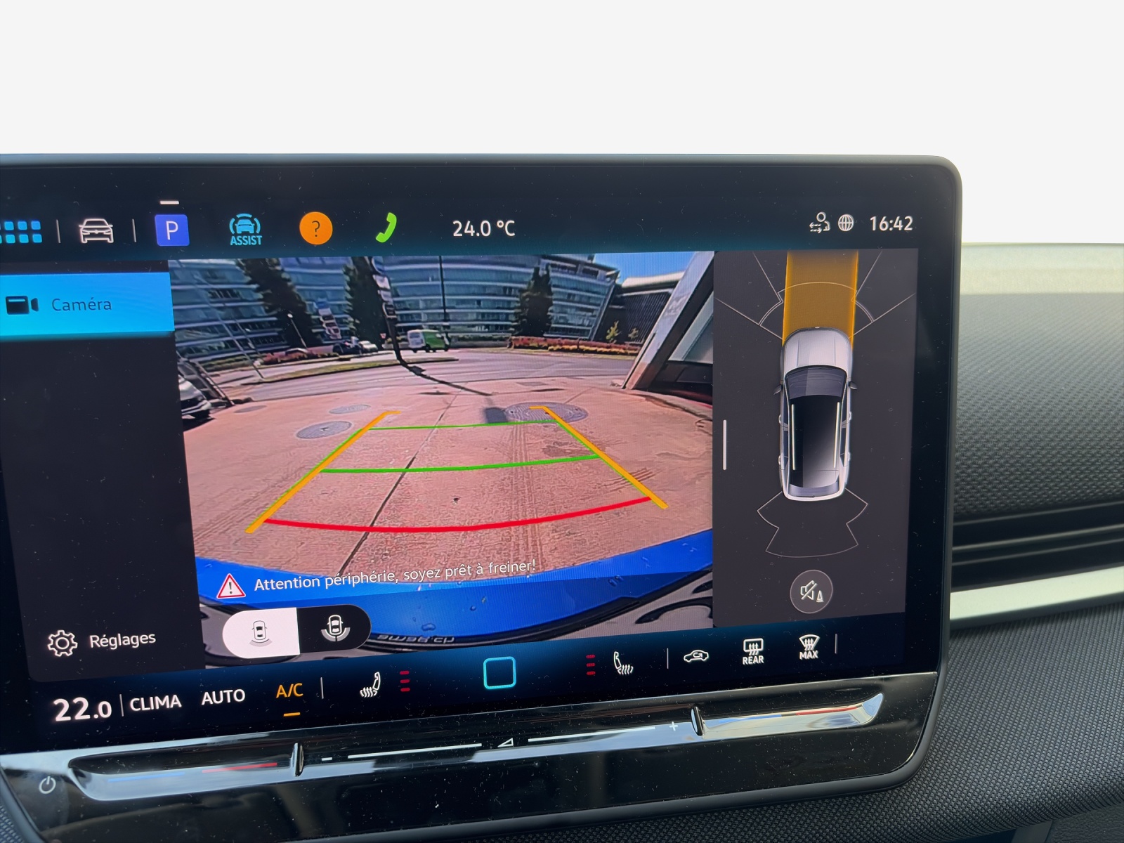 VW T-Roc 1.5 eTSI mHEV Life DSG-image-13