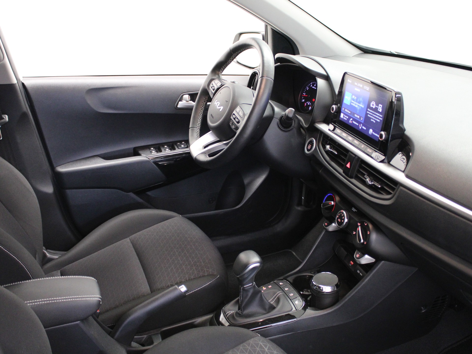 KIA Picanto 1.2 CVVT Power AMT-image-6