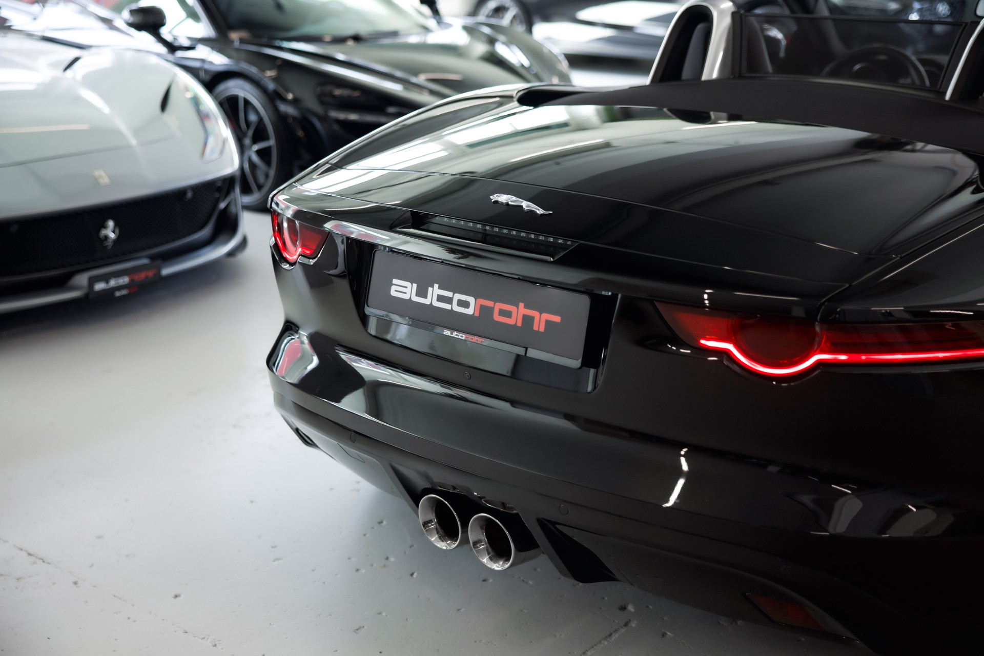JAGUAR F-Type Convertible V6 S/C AWD-image-15
