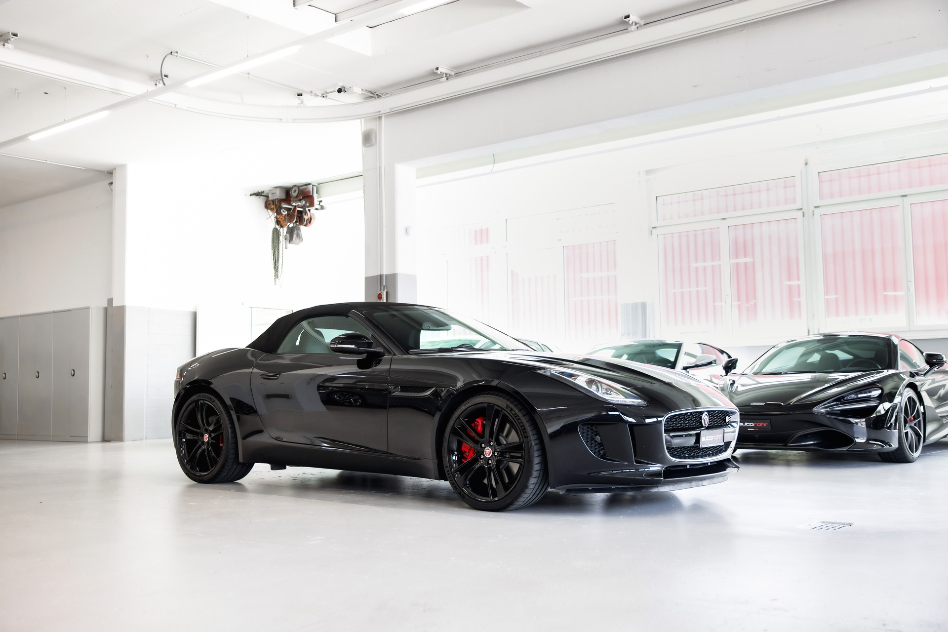 JAGUAR F-Type Convertible V6 S/C AWD-image-1