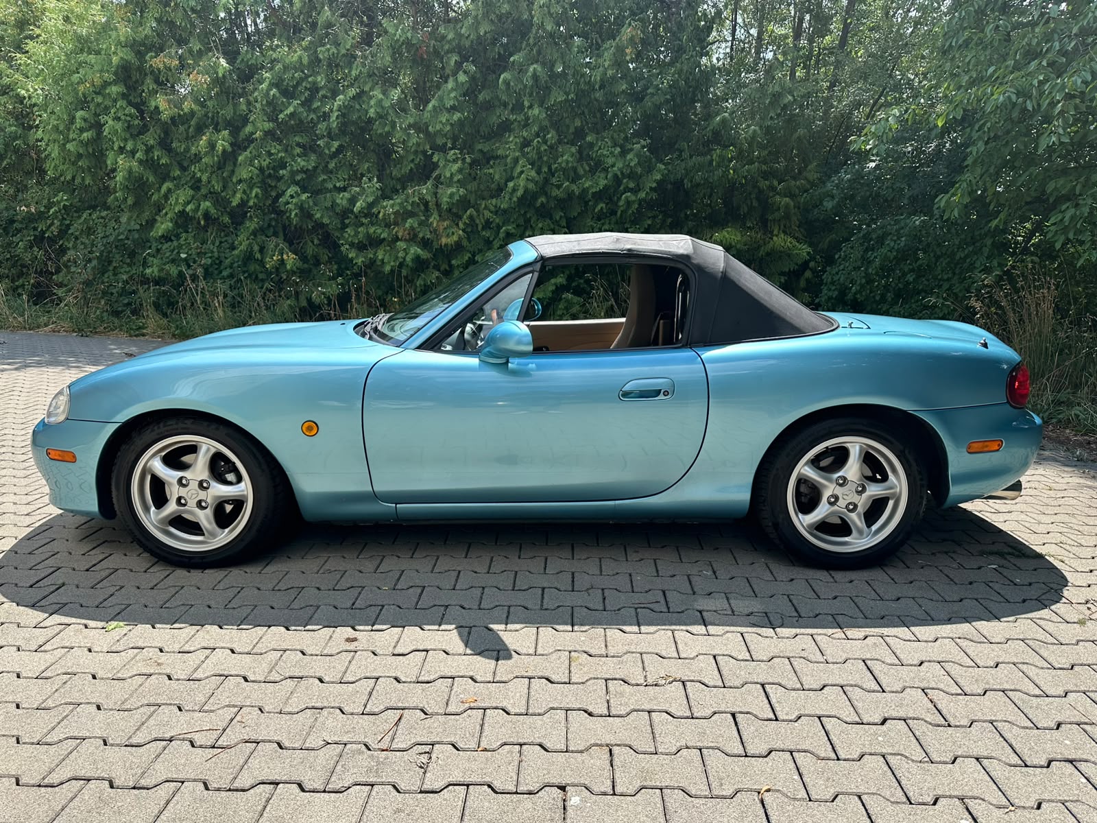 MAZDA MX-5 1.6i-16 Youngster-image-2