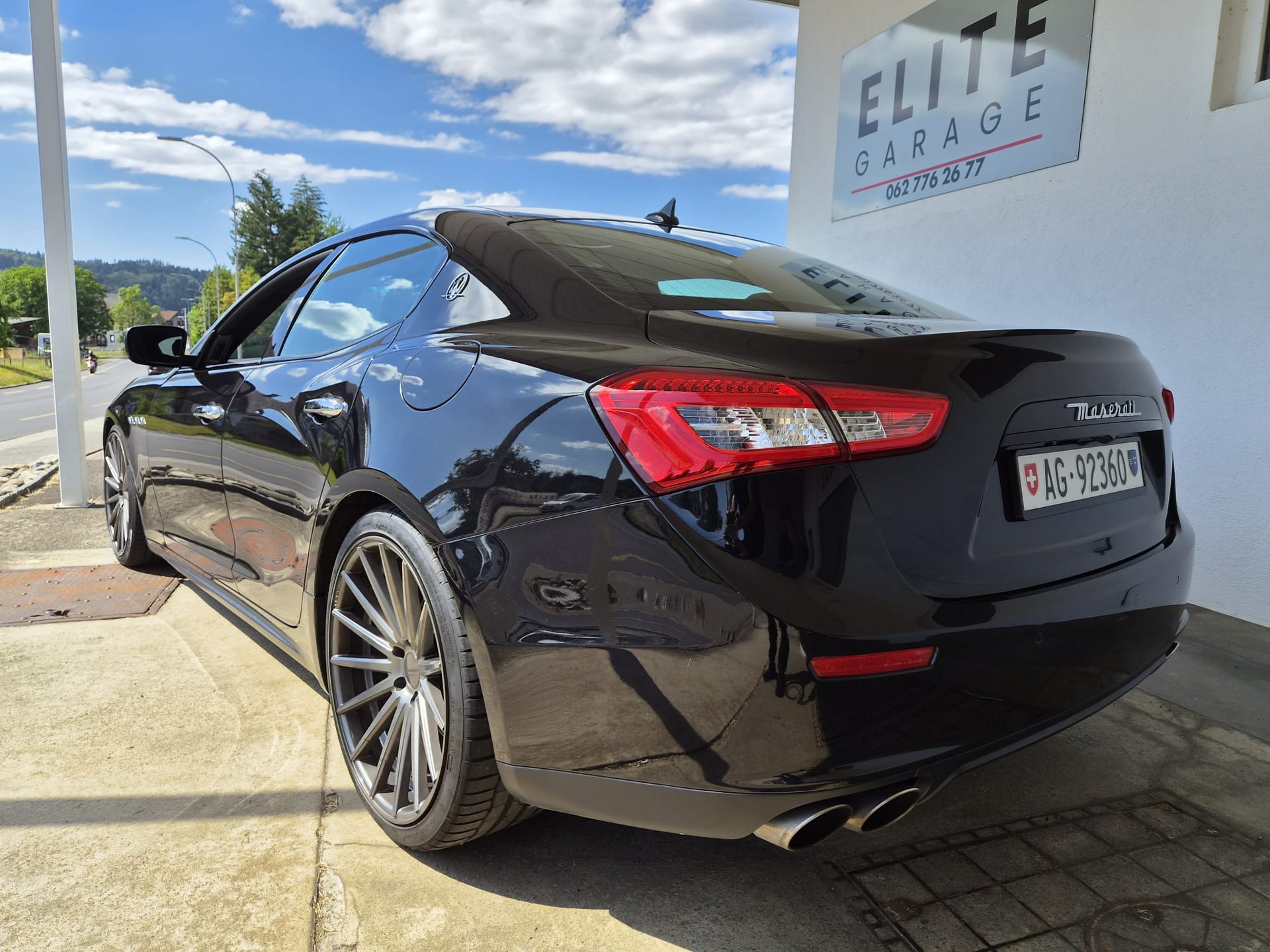MASERATI Ghibli S Q4 3.0 V6 Swiss Mountain Ed. Automatica-image-3