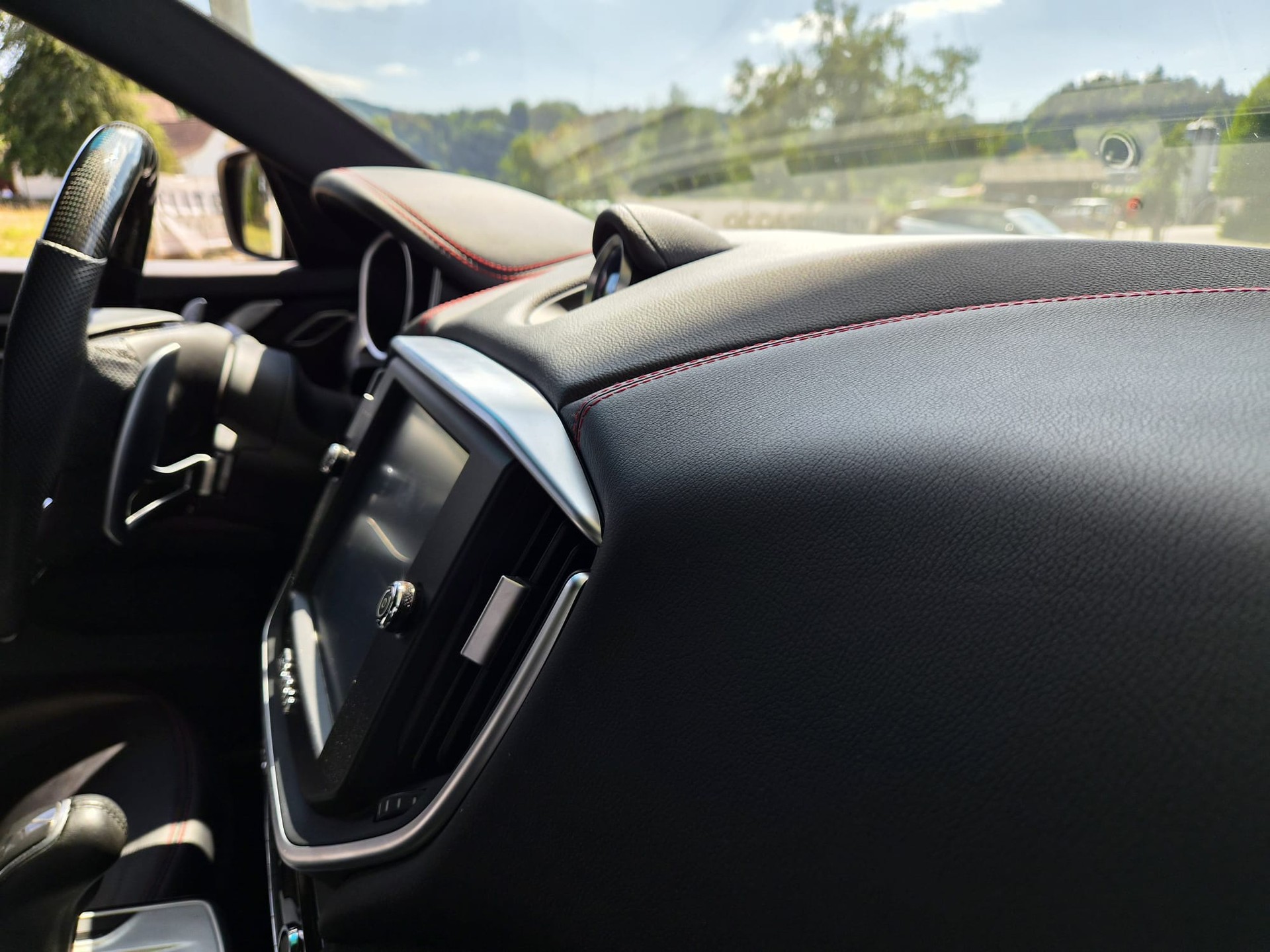 MASERATI Ghibli S Q4 3.0 V6 Swiss Mountain Ed. Automatica-image-9