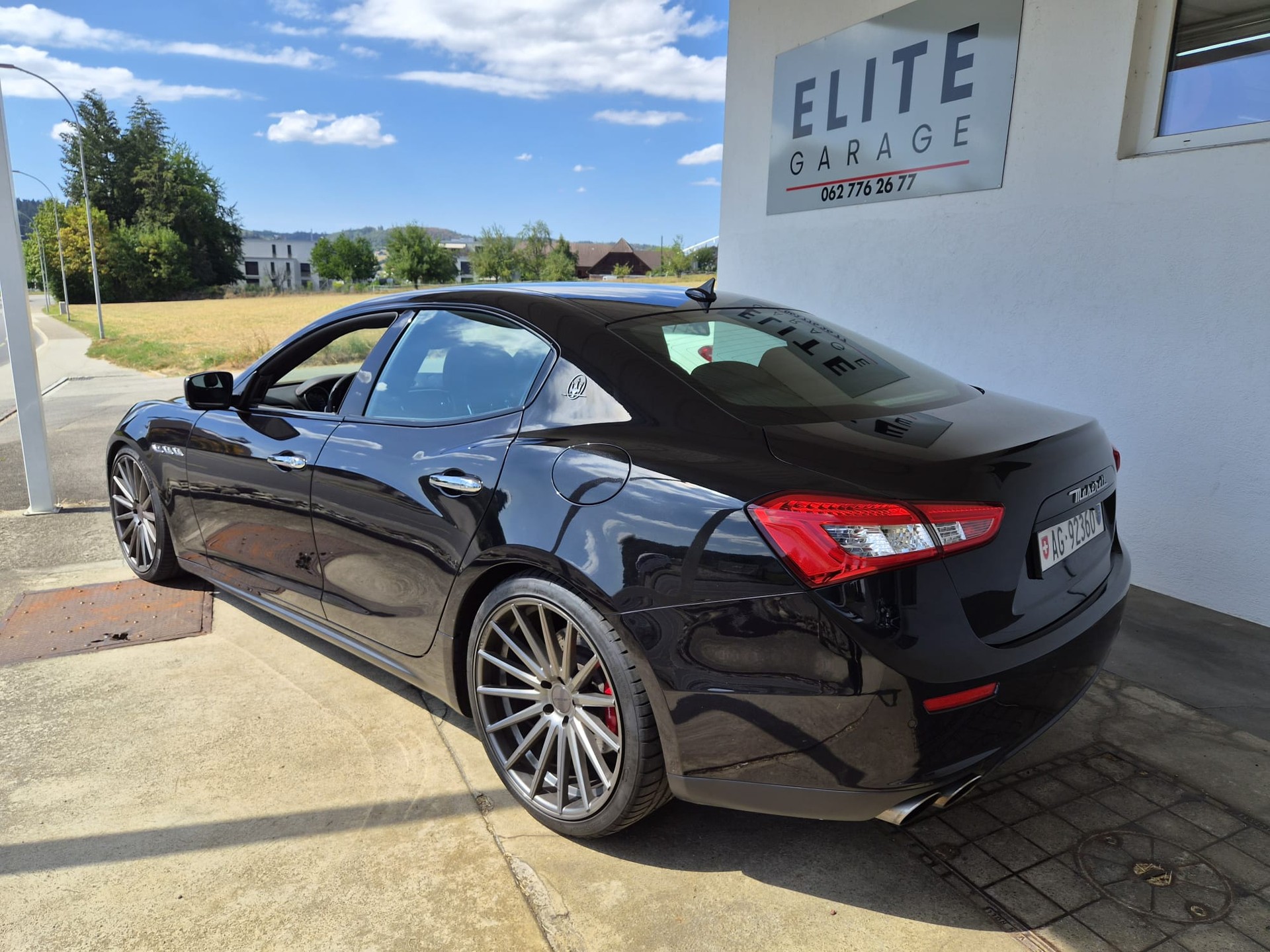 MASERATI Ghibli S Q4 3.0 V6 Swiss Mountain Ed. Automatica-image-2