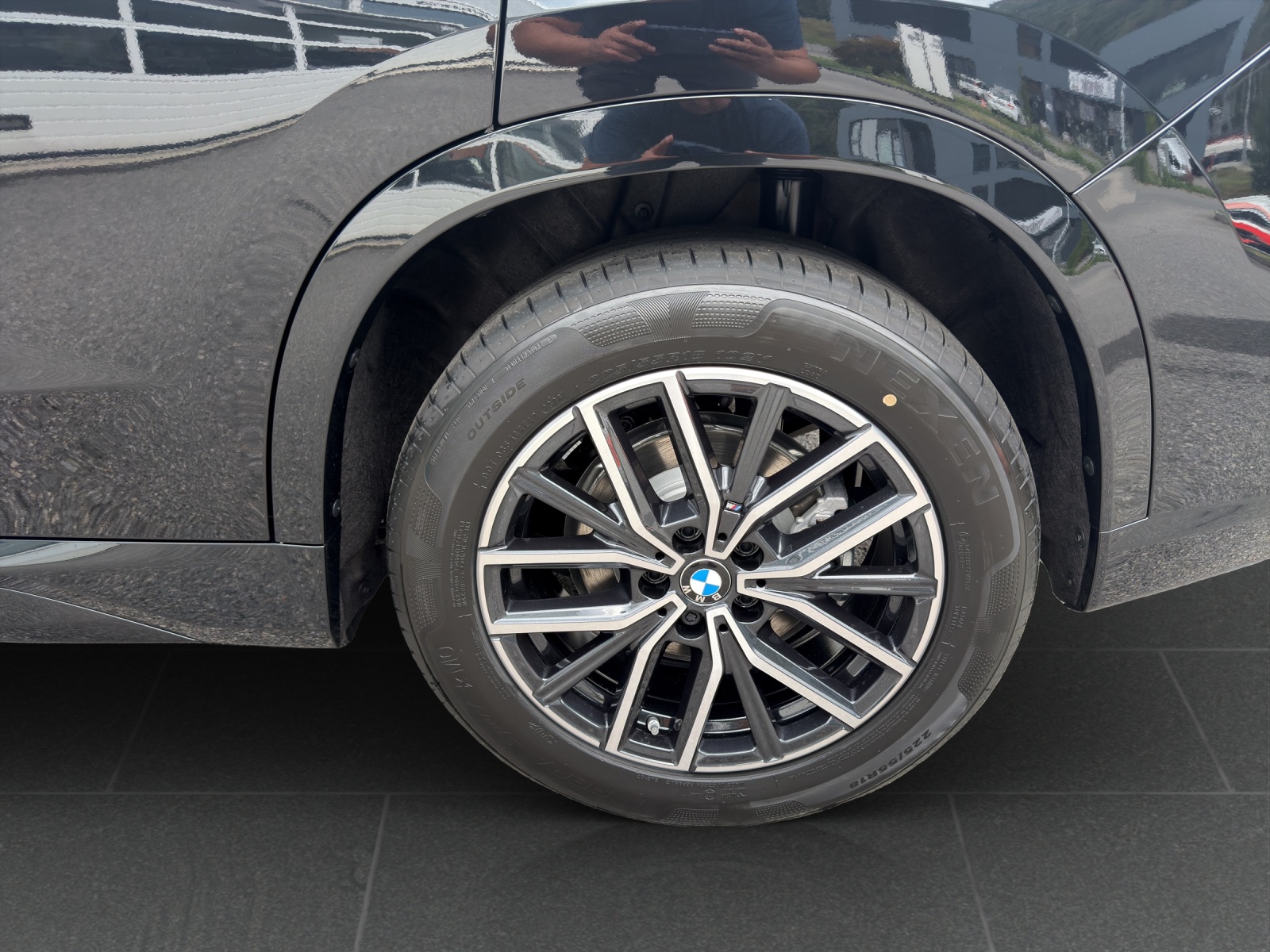 BMW X1 xDrive 23i 48V M Sport-image-10