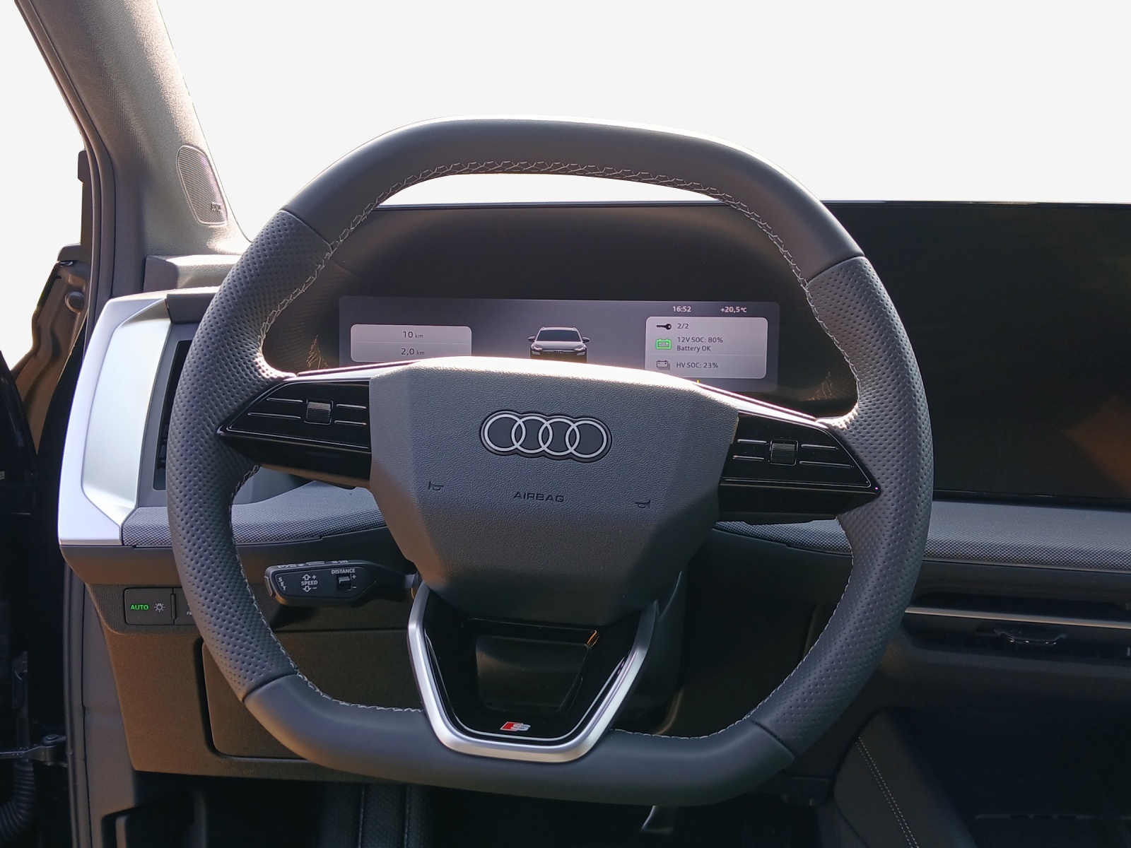 AUDI Q4 e-tron SUV quattro performance-image-9