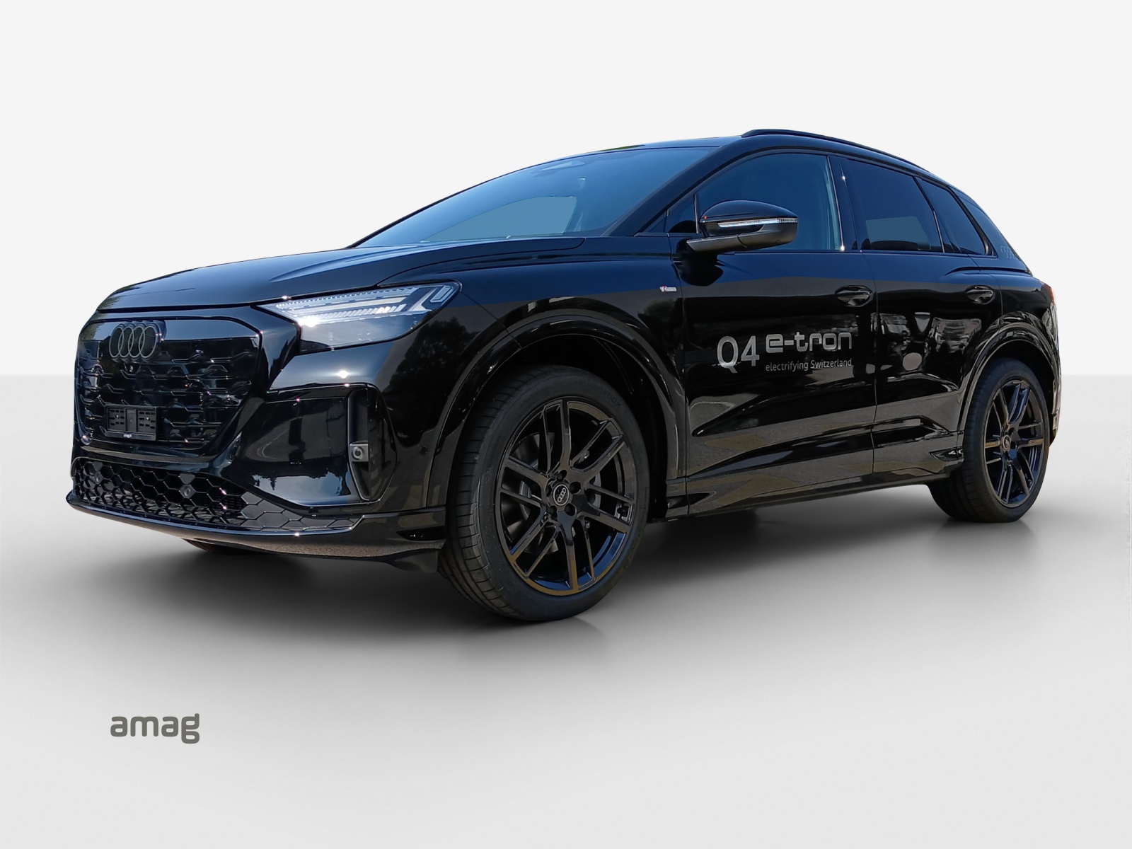 AUDI Q4 e-tron SUV quattro performance-image-0