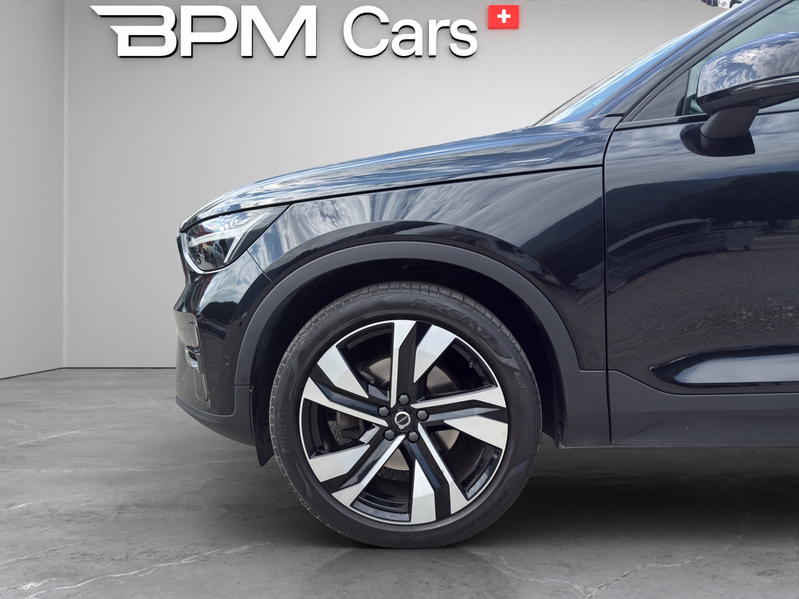VOLVO XC40 2.0 B4 MH Ultimate Dark AWD-image-6