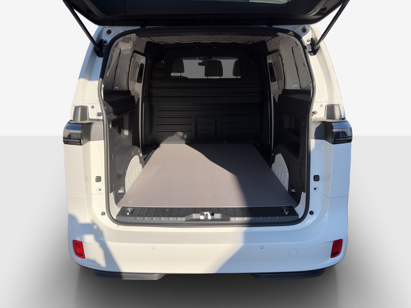 VW ID. Buzz Cargo Pro 4Motion-image-12