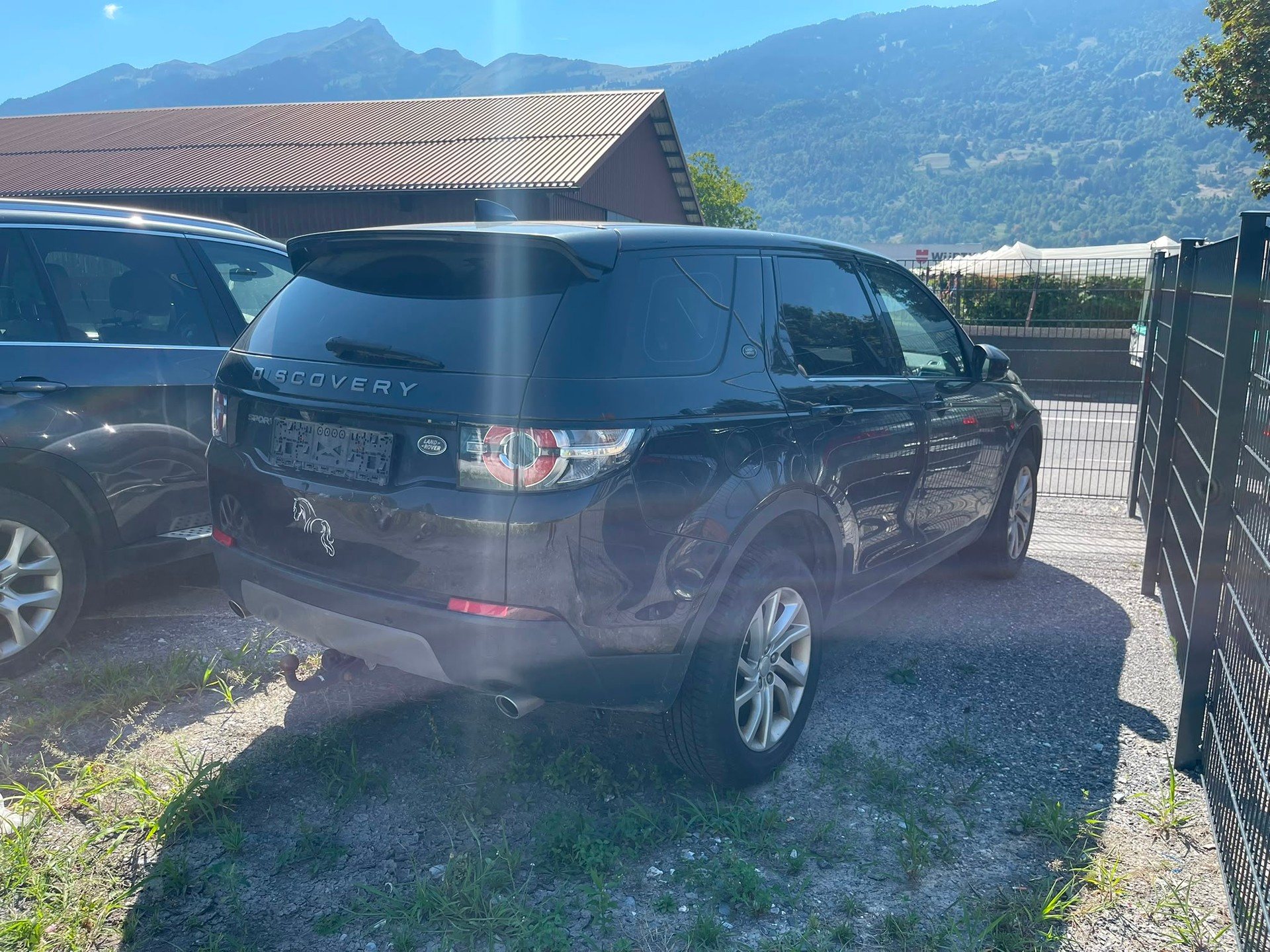 LAND ROVER Discovery Sport 2.0 TD4 HSE-image-3