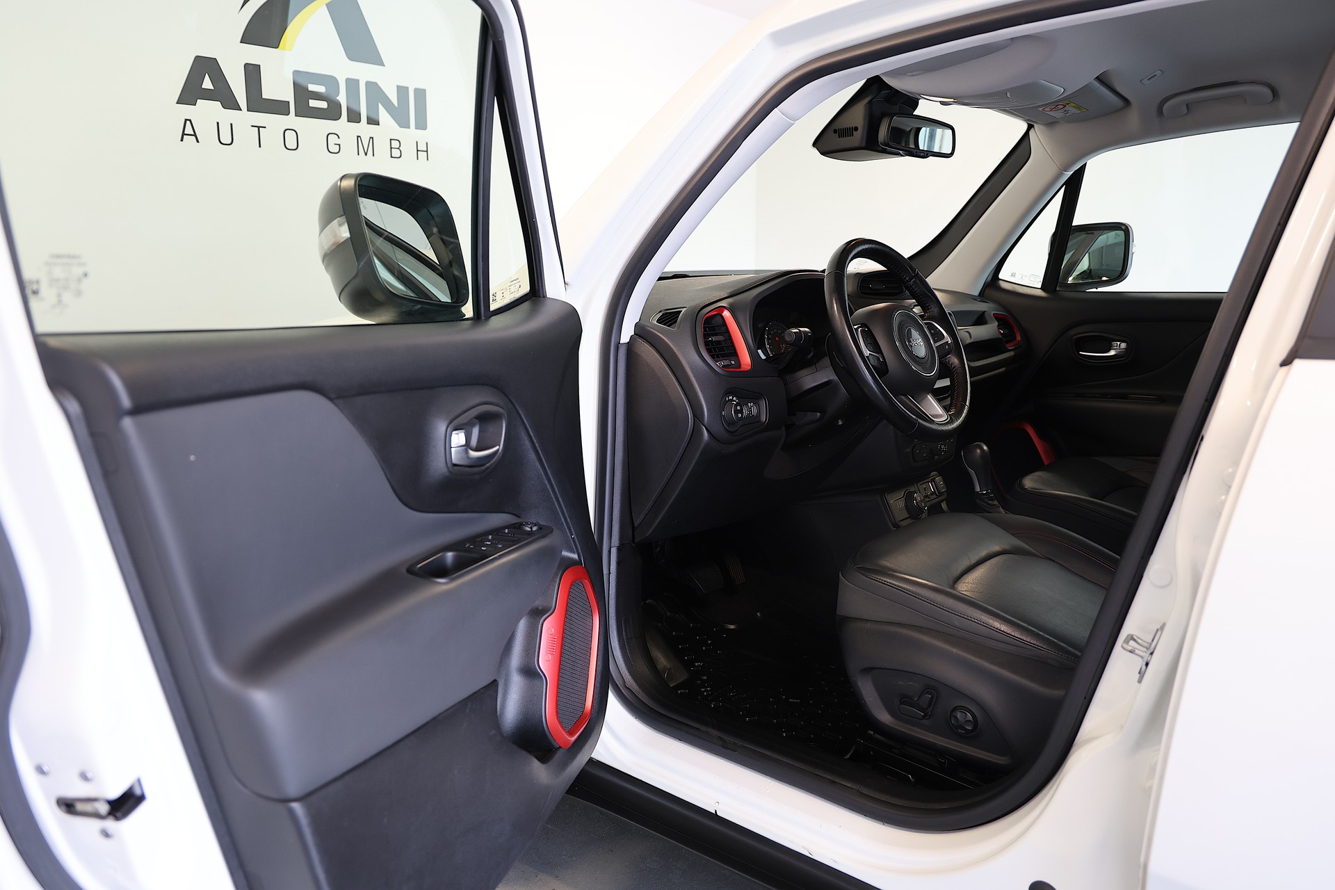 JEEP Renegade 2.0 CRD 170 Trailhawk AWD-image-4